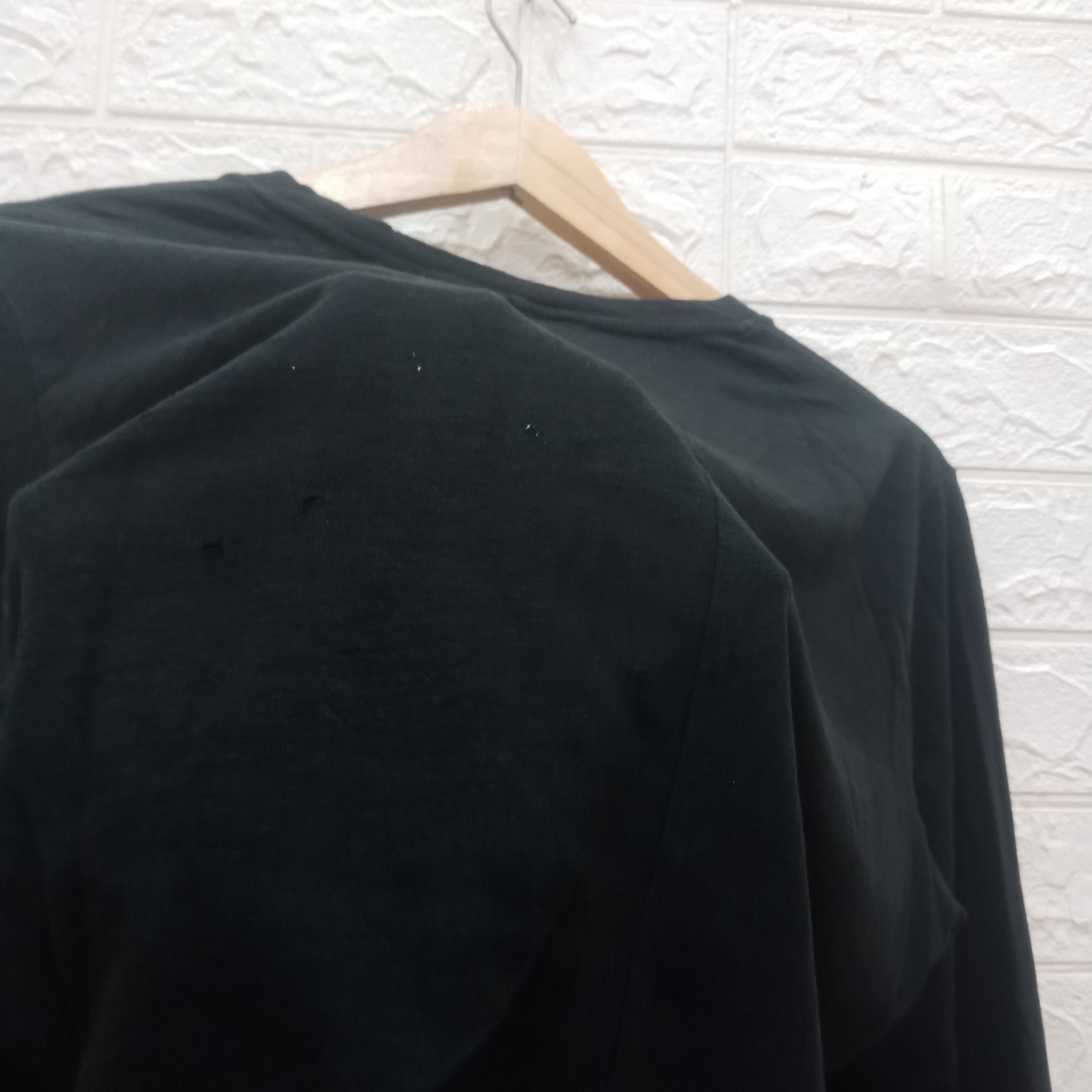 Undercover Undercover x UNIQLO HIJOE distressed ¾ Sleeve t-shirt Size US M / EU 48-50 / 2 - 6 Thumbnail