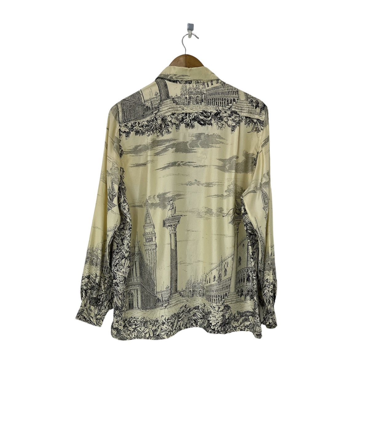Moschino Luxury Moschino Button Ups Silk Shirt Full Print Roman City Size M / US 6-8 / IT 42-44 - 2 Thumbnail