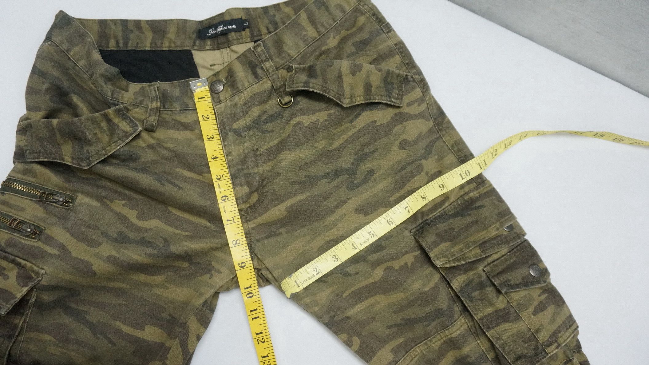 Japanese Brand 🔥ROOT THREE🇯🇵 Low Rise Flare Tiger Camo Cargo Pants Size US 32 / EU 48 - 14 Thumbnail