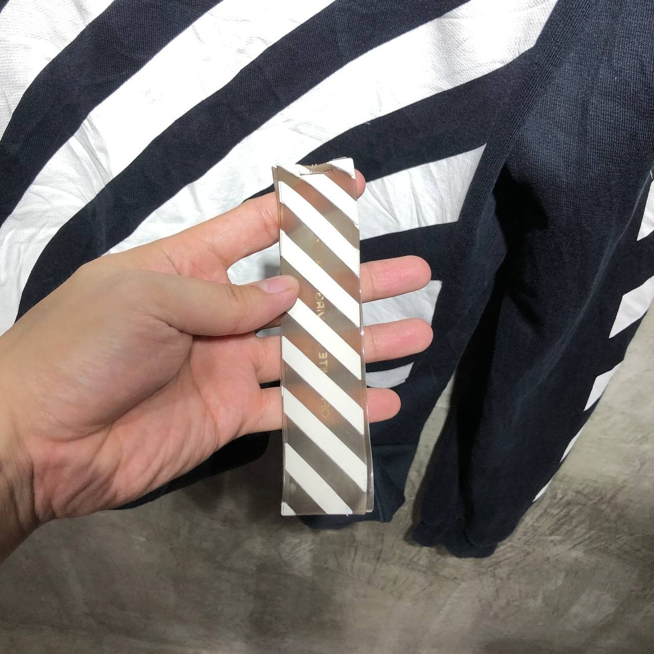 Off-White Off-White FW15 Don't Look Down Pull over hoodie Size US M / EU 48-50 / 2 - 13 Thumbnail
