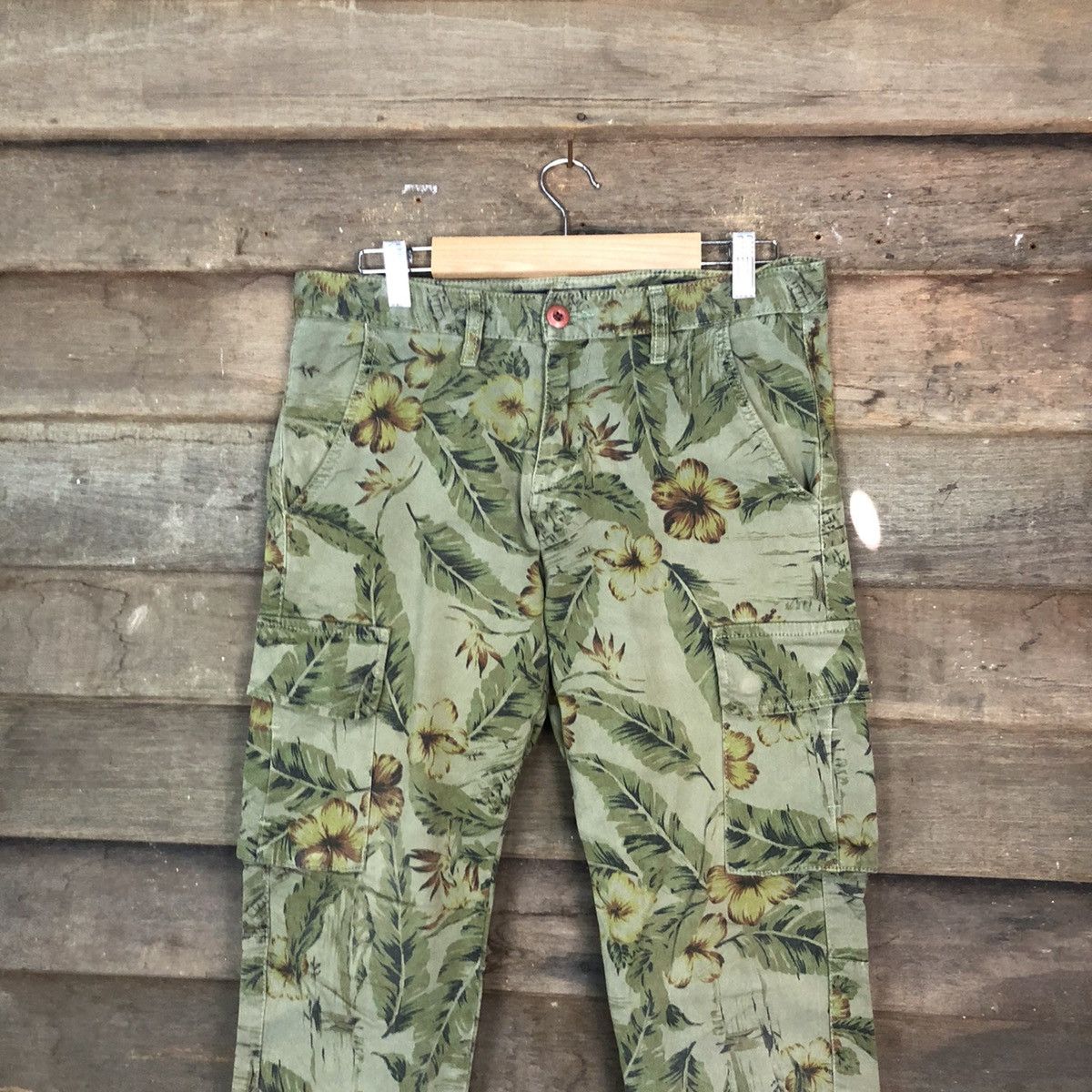 Japanese Brand DLL For One Flower Green Cargo Multipocket Pants #1498 Size US 30 / EU 46 - 2 Thumbnail