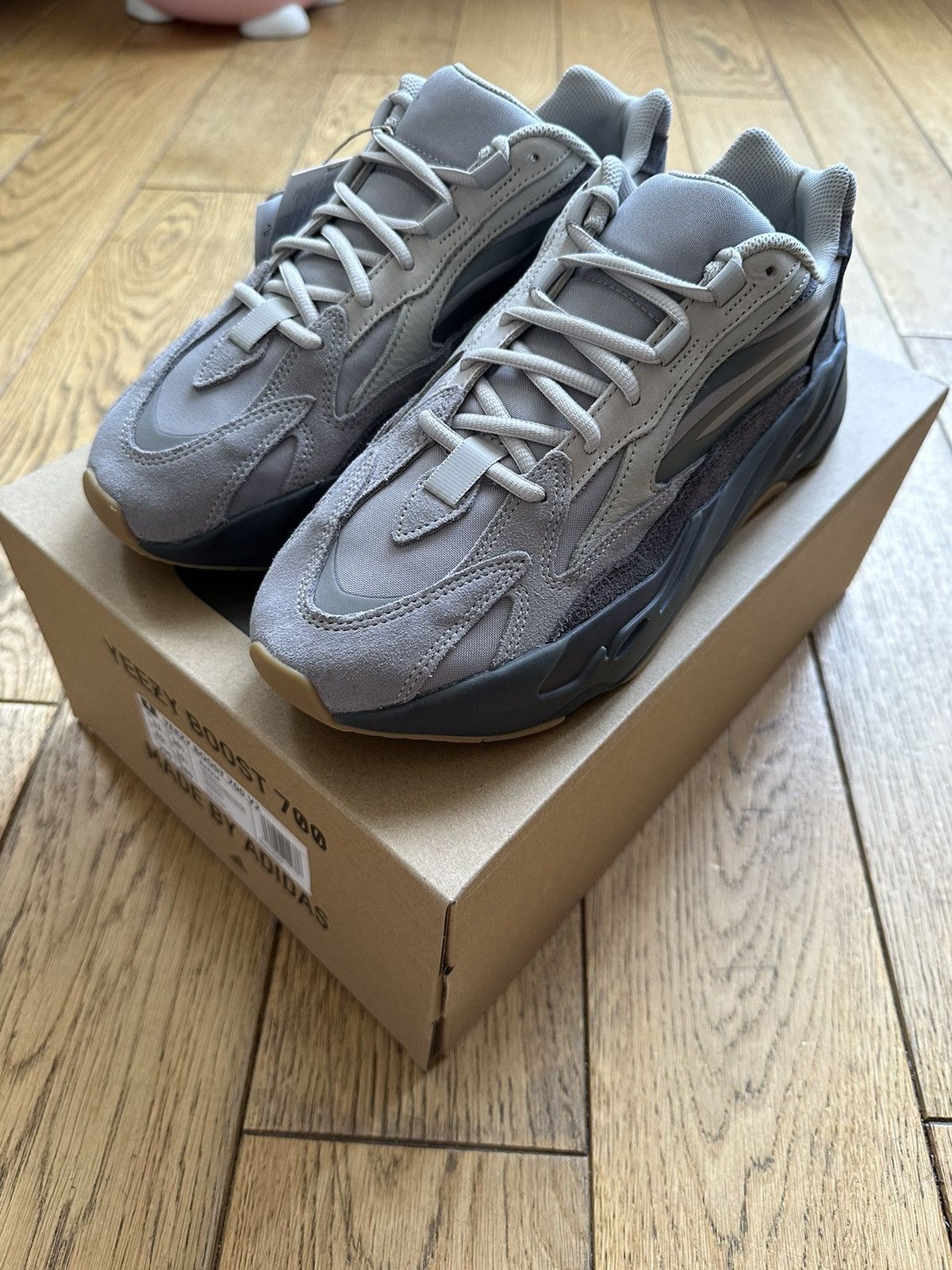 Adidas × Kanye West Yeezy 700 V2 Tephra Size US 11 / EU 44 - 8 Thumbnail