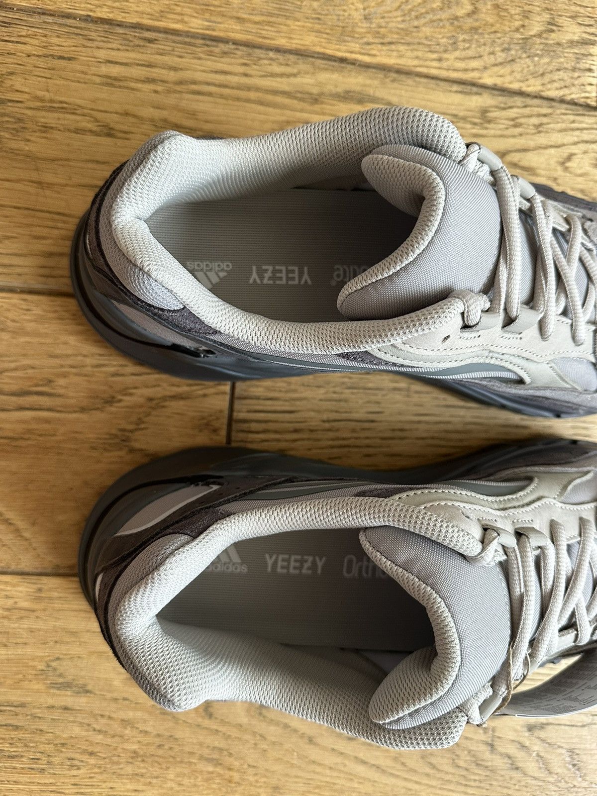 Adidas × Kanye West Yeezy 700 V2 Tephra Size US 11 / EU 44 - 5 Thumbnail