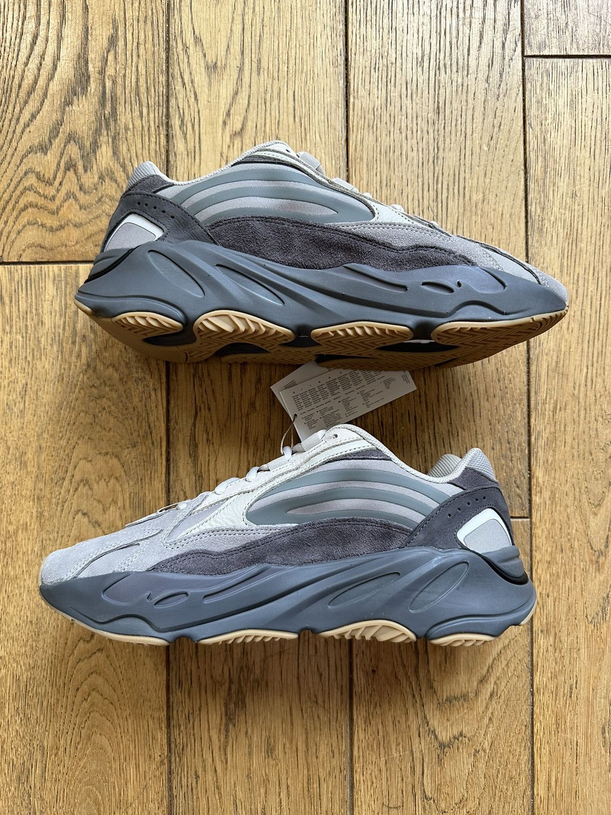Adidas × Kanye West Yeezy 700 V2 Tephra Size US 11 / EU 44 - 2 Thumbnail