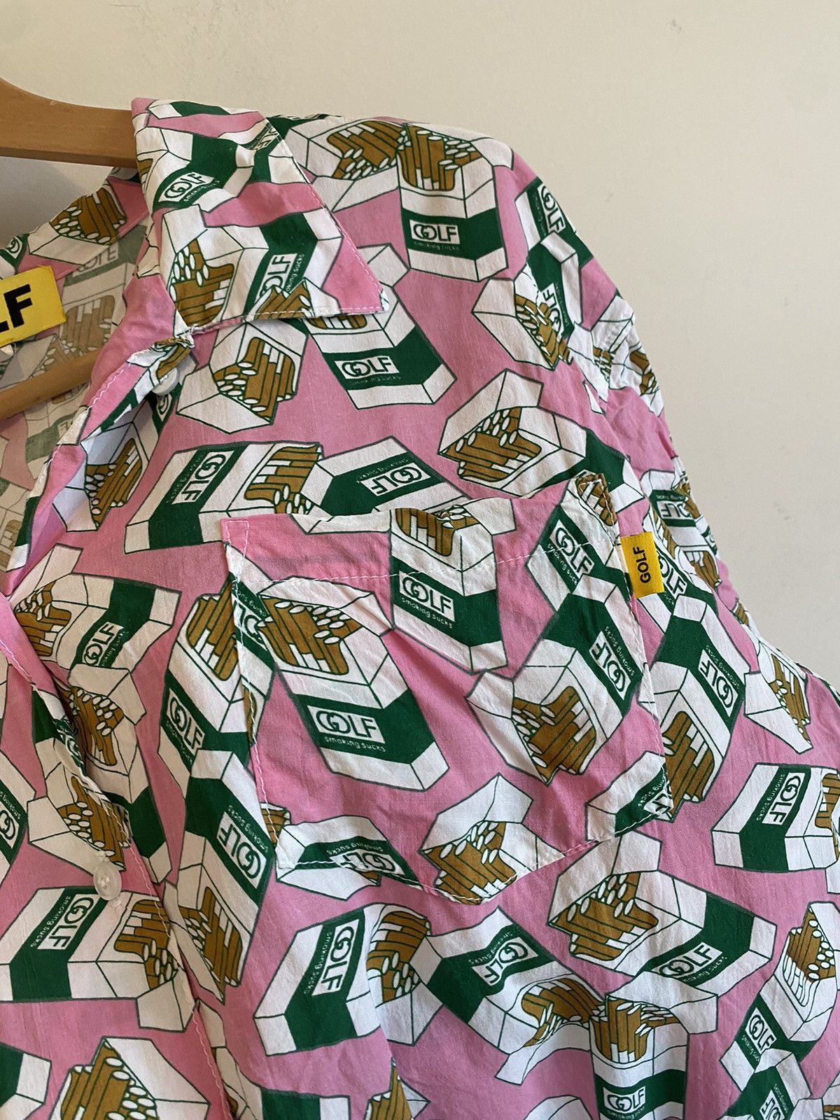 Golf Wang × Golf le Fleur × Tyler The Creator 2016 Golf Wang Smoking Sucks Button Up Cigarette Pink Size US L / EU 52-54 / 3 - 4 Thumbnail