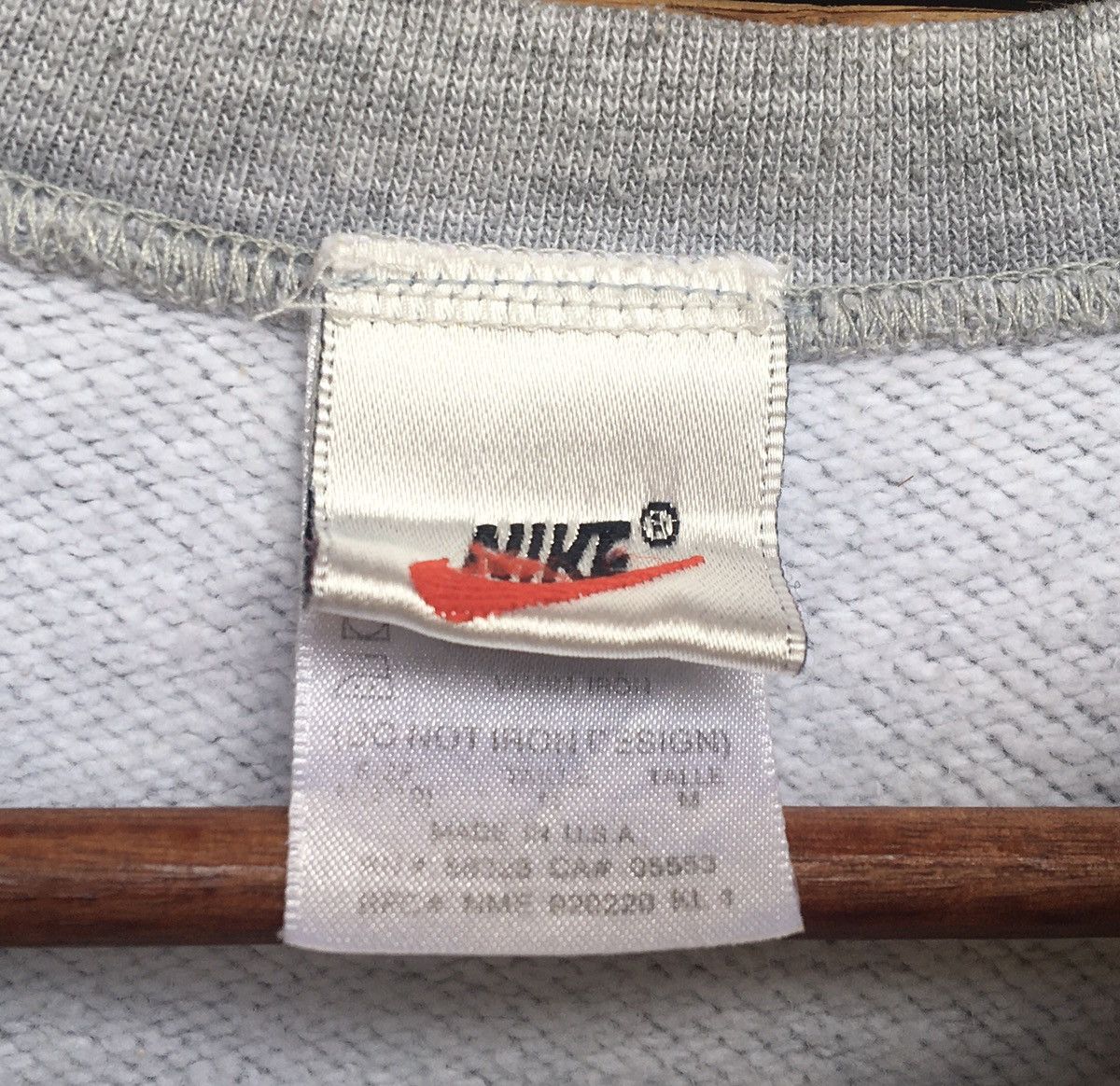 Nike Vintage 90s Nike Big Swoosh Sweatshirt Big Logo Size US M / EU 48-50 / 2 - 7 Thumbnail