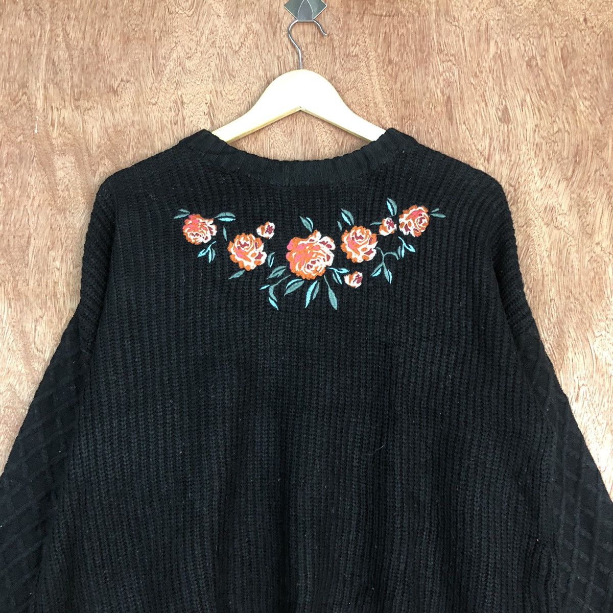 Homespun Knitwear × Japanese Brand DL Ray Cassin Black Flower art cable Knitwear #c596 Size US M / EU 48-50 / 2 - 8 Thumbnail