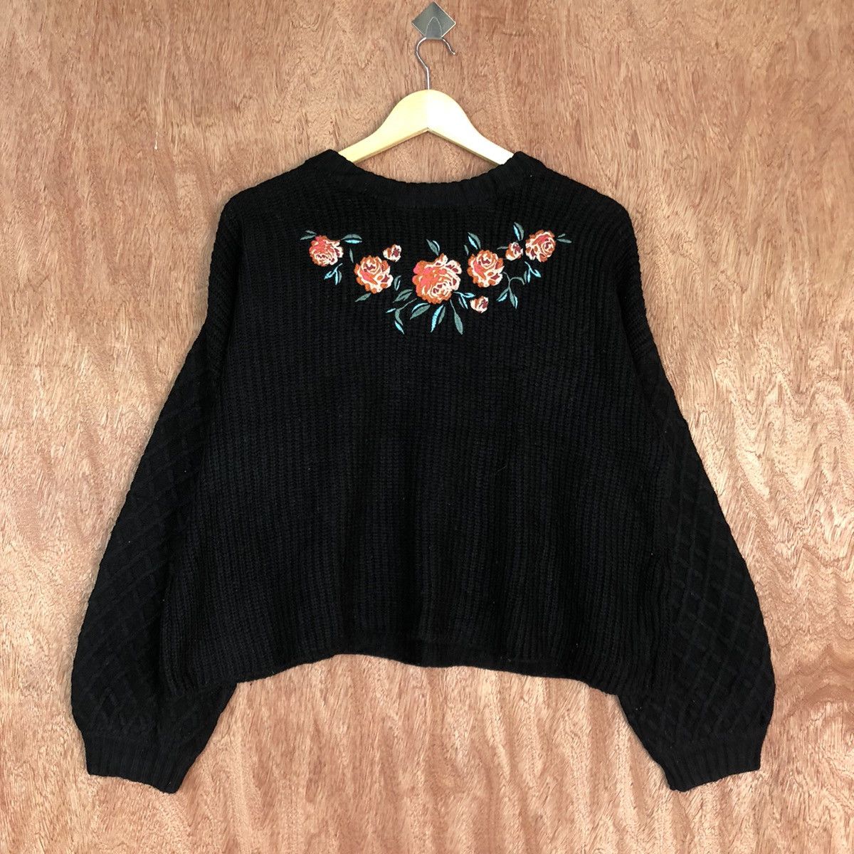 Homespun Knitwear × Japanese Brand DL Ray Cassin Black Flower art cable Knitwear #c596 Size US M / EU 48-50 / 2 - 1 Thumbnail
