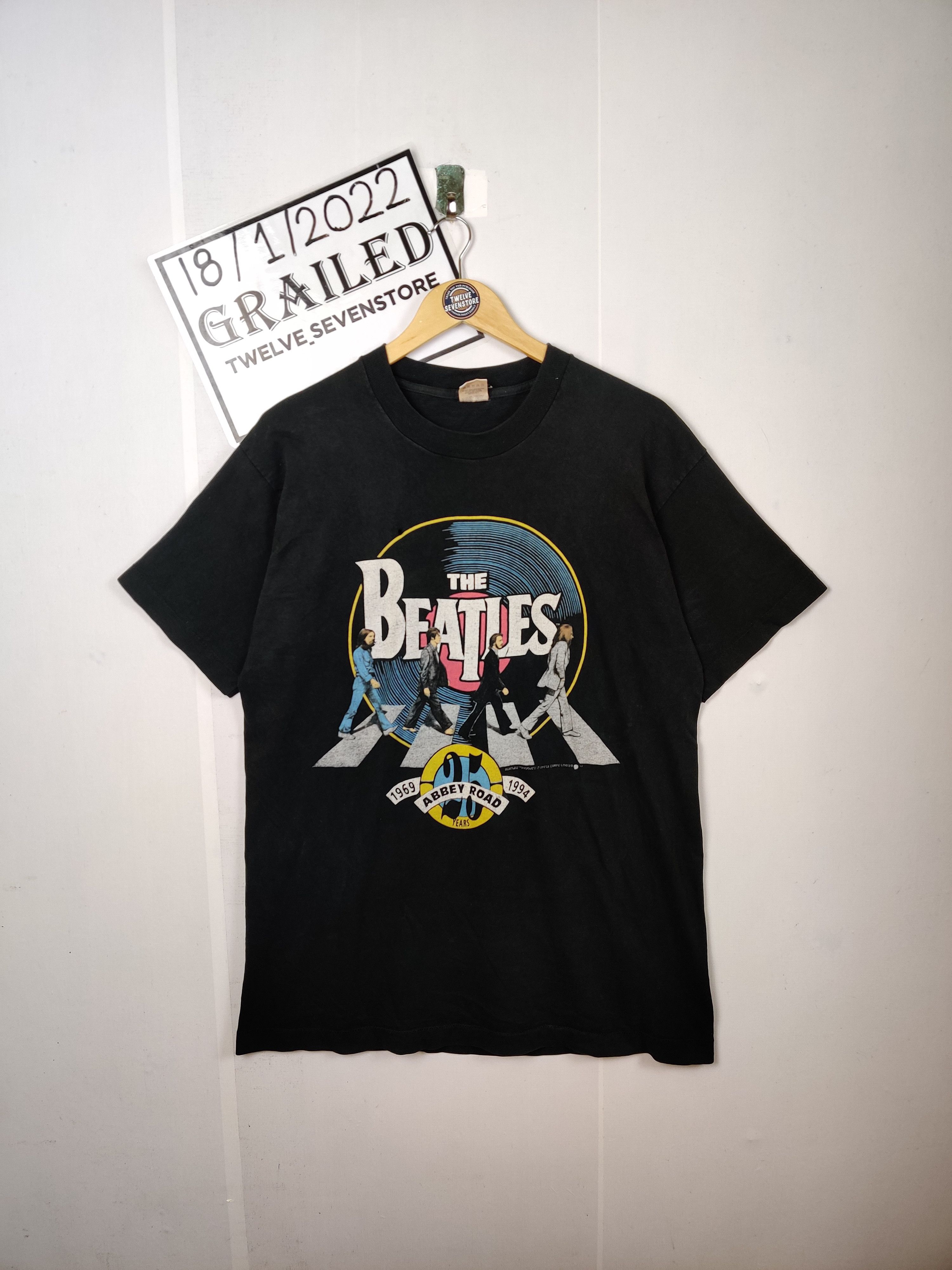 Band Tees Vintage 90's The Beatles Abbey Road Band Tee Tshirt Size US L / EU 52-54 / 3 - 1 Thumbnail