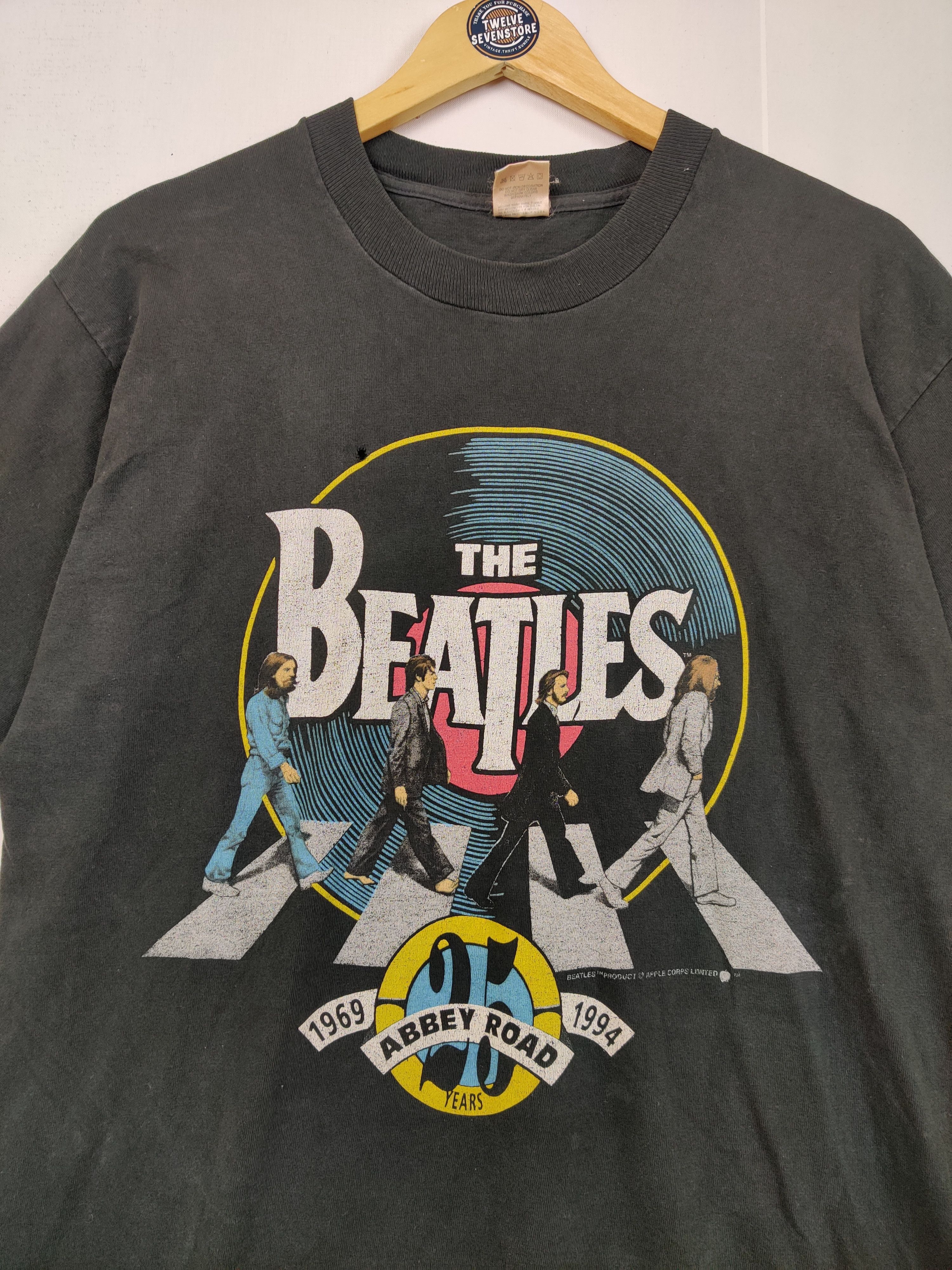 Band Tees Vintage 90's The Beatles Abbey Road Band Tee Tshirt Size US L / EU 52-54 / 3 - 5 Thumbnail