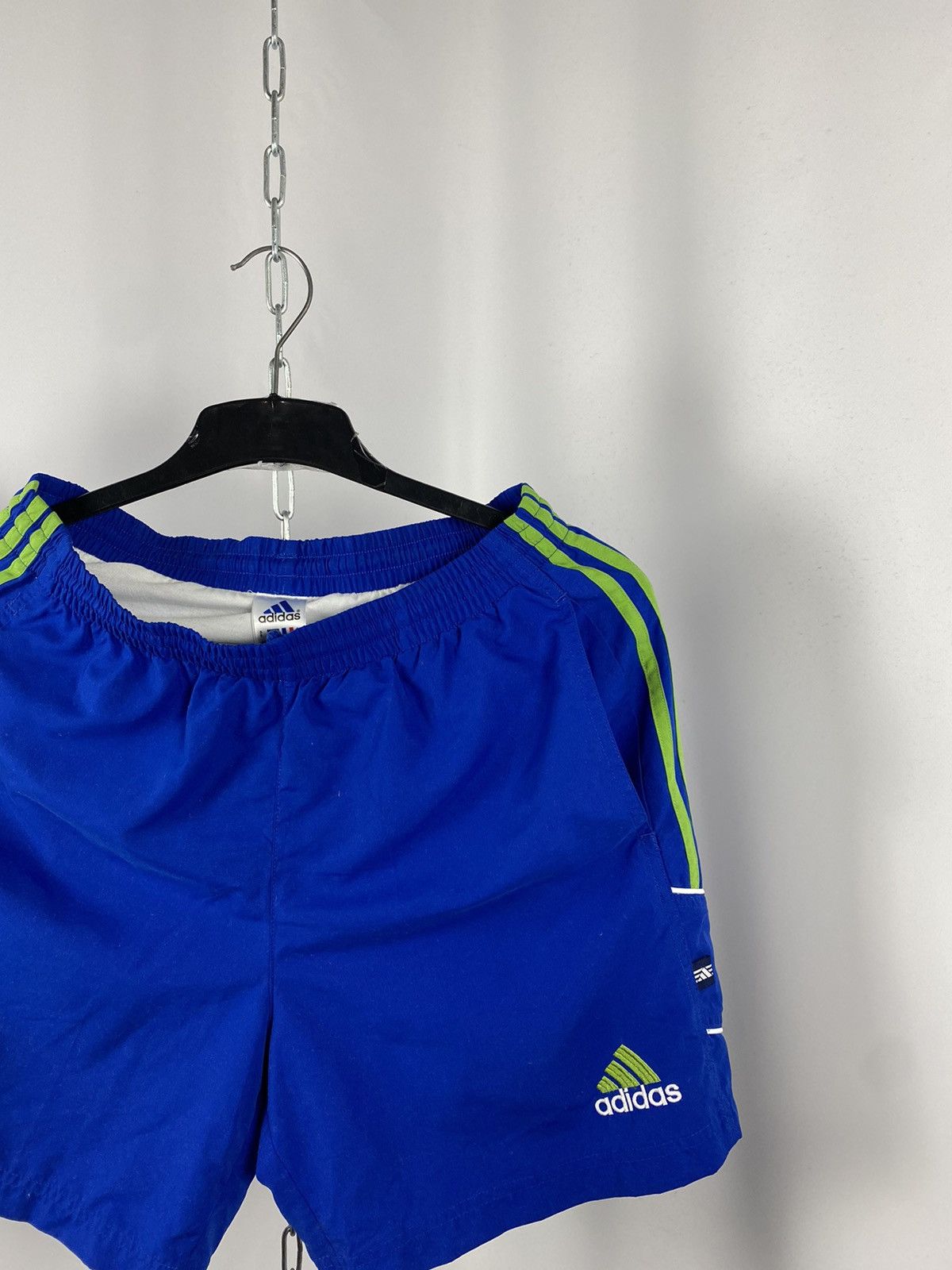 Adidas Adidas vintage sportswear rare vintage shorts size M Size US 34 / EU 50 - 2 Thumbnail