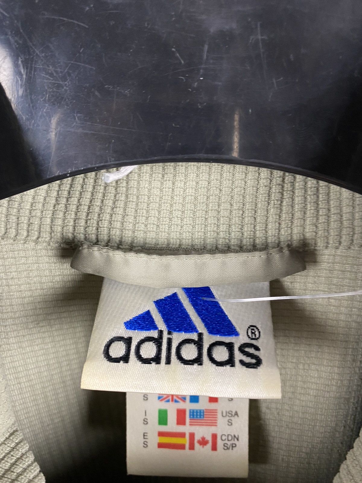 Adidas Adidas light jacket vintage full zip sportswear size S Size US S / EU 44-46 / 1 - 3 Thumbnail