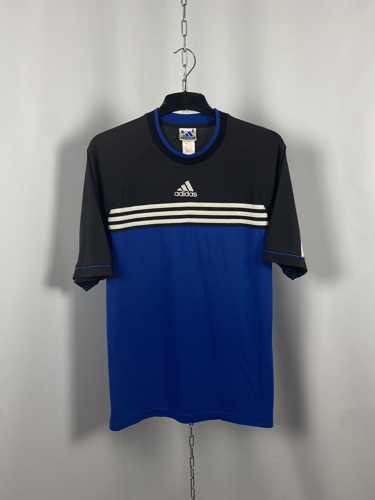 Adidas Adidas vintage T-shirts rare sportswear size XL Size US XL / EU 56 / 4 - 1 Thumbnail