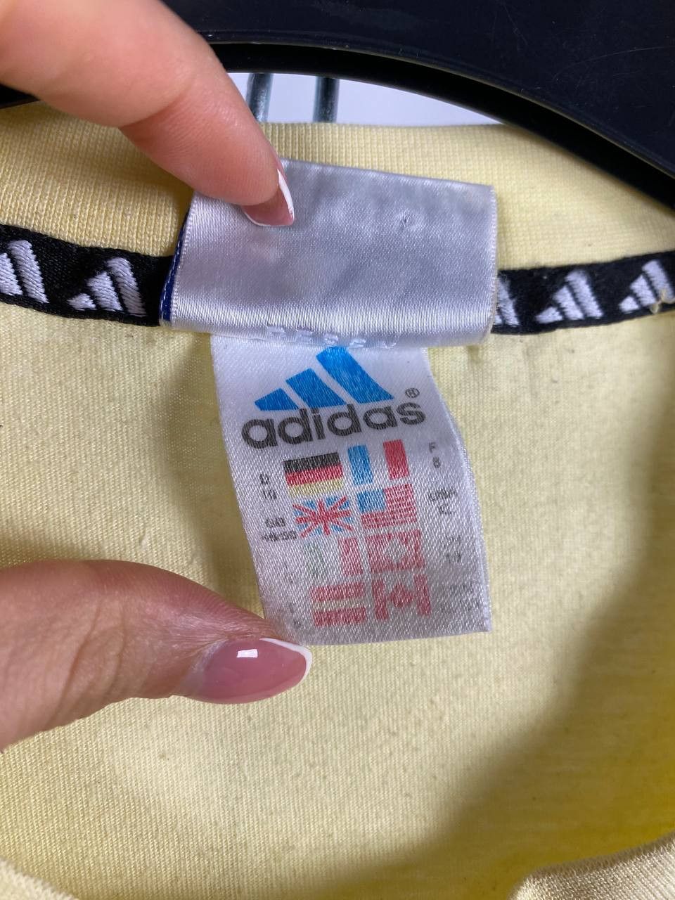 Adidas Adidas vintage big logo yellow size XL Size US XL / EU 56 / 4 - 4 Thumbnail