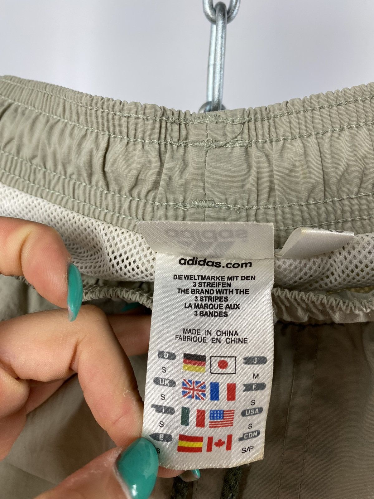 Adidas Adidas shorts vintage sportswear y2k size S Size US 30 / EU 46 - 4 Thumbnail