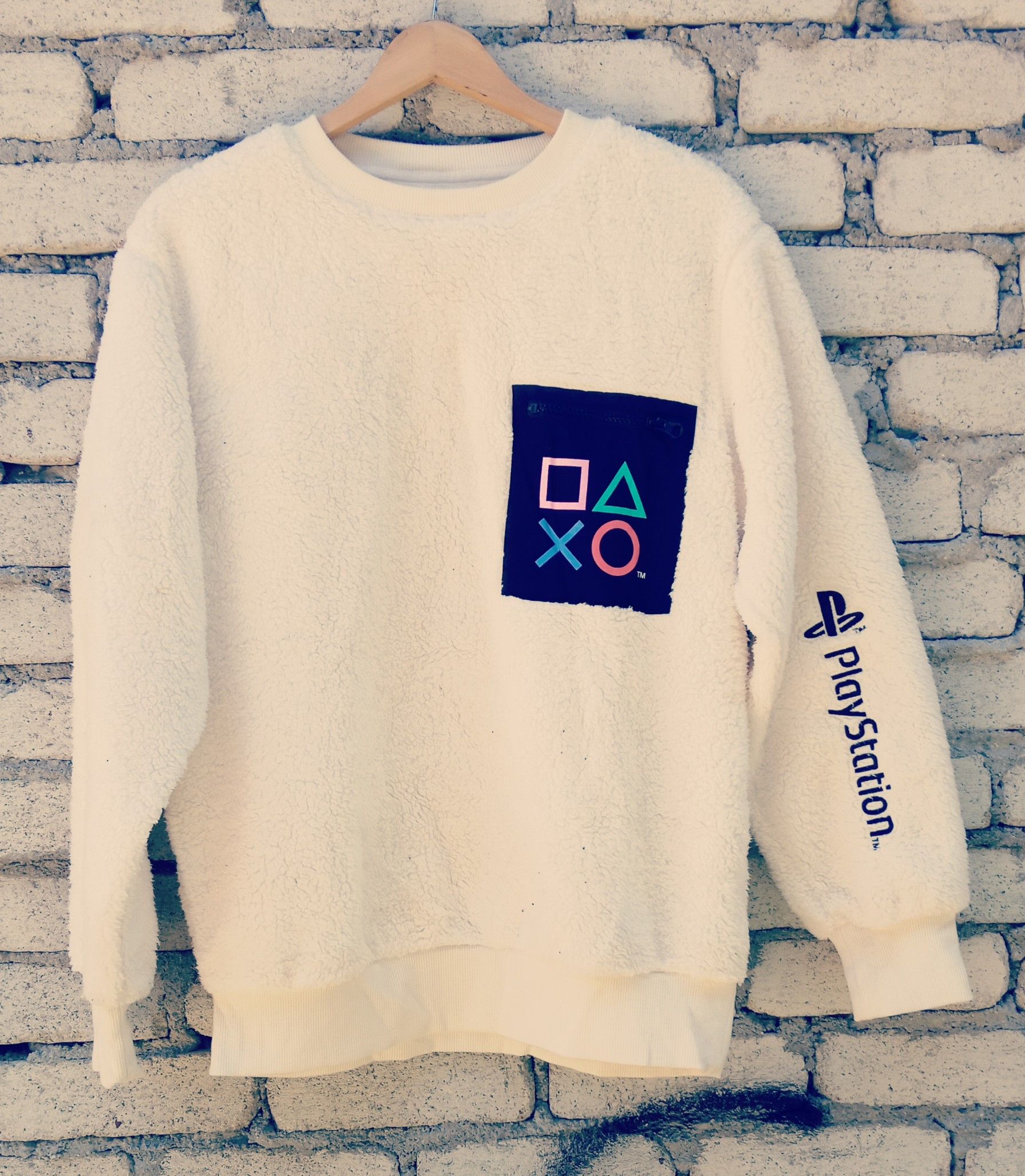 Sony PlayStation Embroidery single pocket sweatshirt