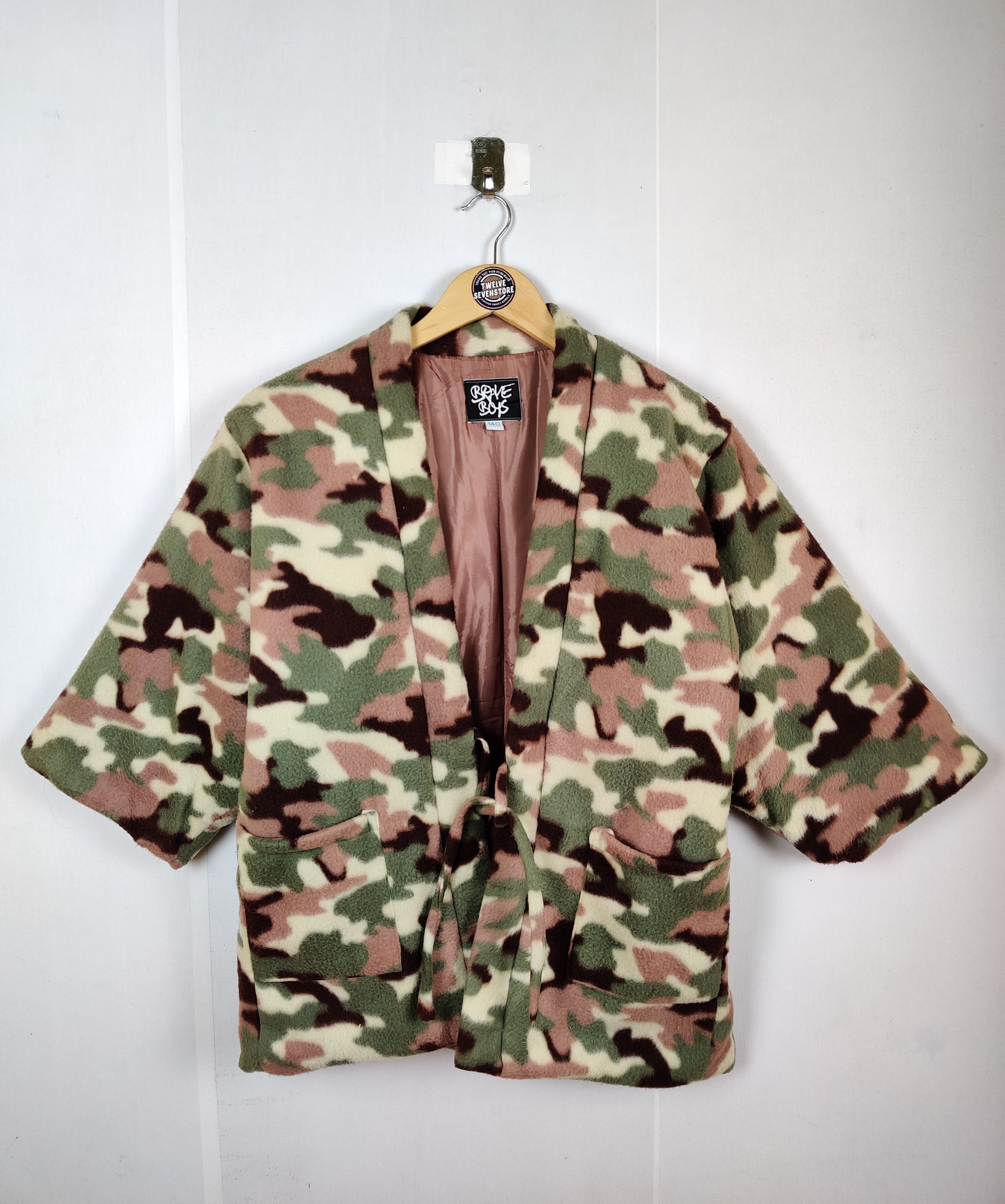 Japanese Brand Vintage Brave Boys Camo Fleece Kimono Jacket Size US M / EU 48-50 / 2 - 1 Thumbnail