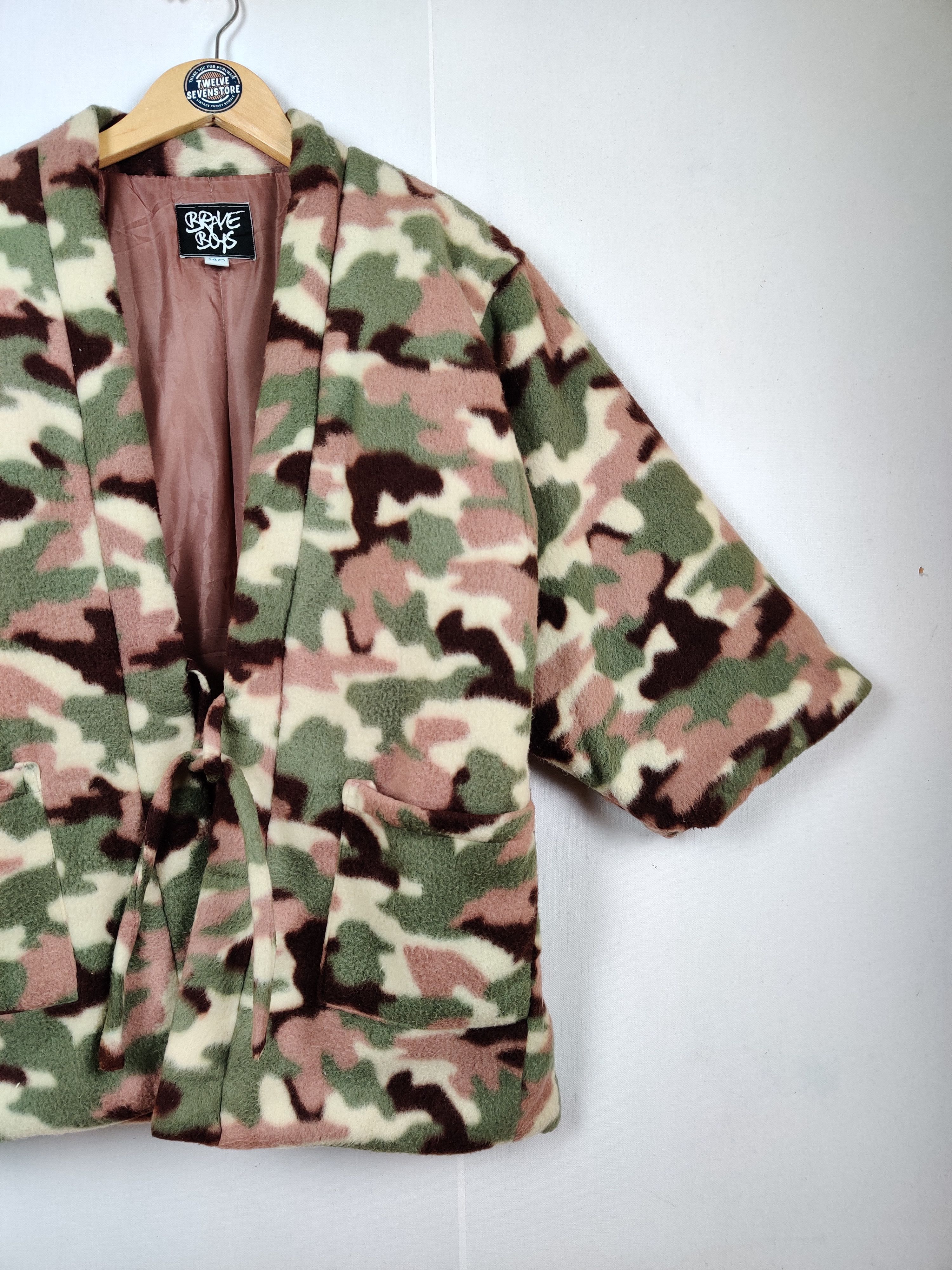 Japanese Brand Vintage Brave Boys Camo Fleece Kimono Jacket Size US M / EU 48-50 / 2 - 3 Thumbnail
