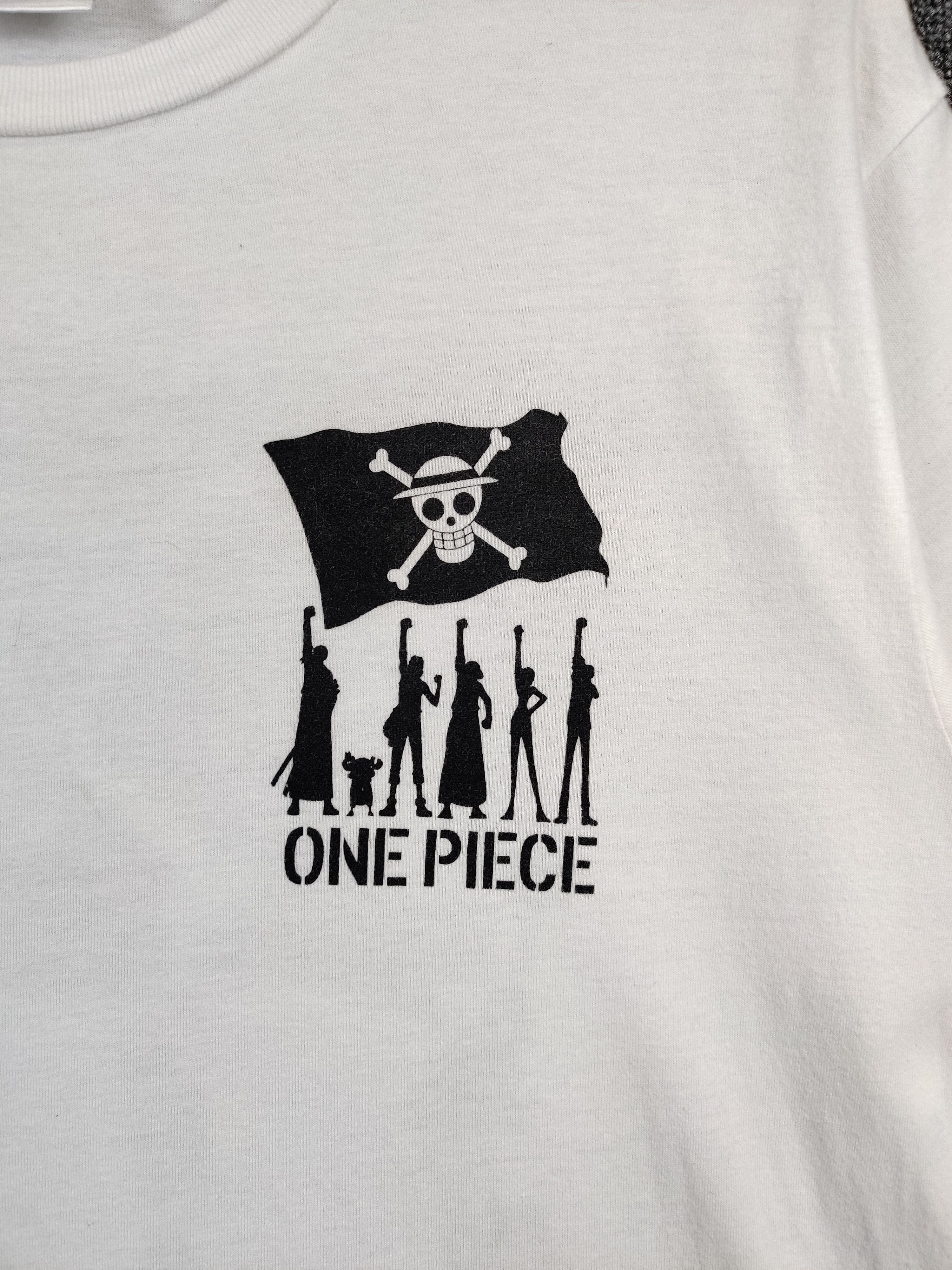 Anime Vintage One Piece Straw Hat Crew Anime Tshirt Size US L / EU 52-54 / 3 - 7 Thumbnail