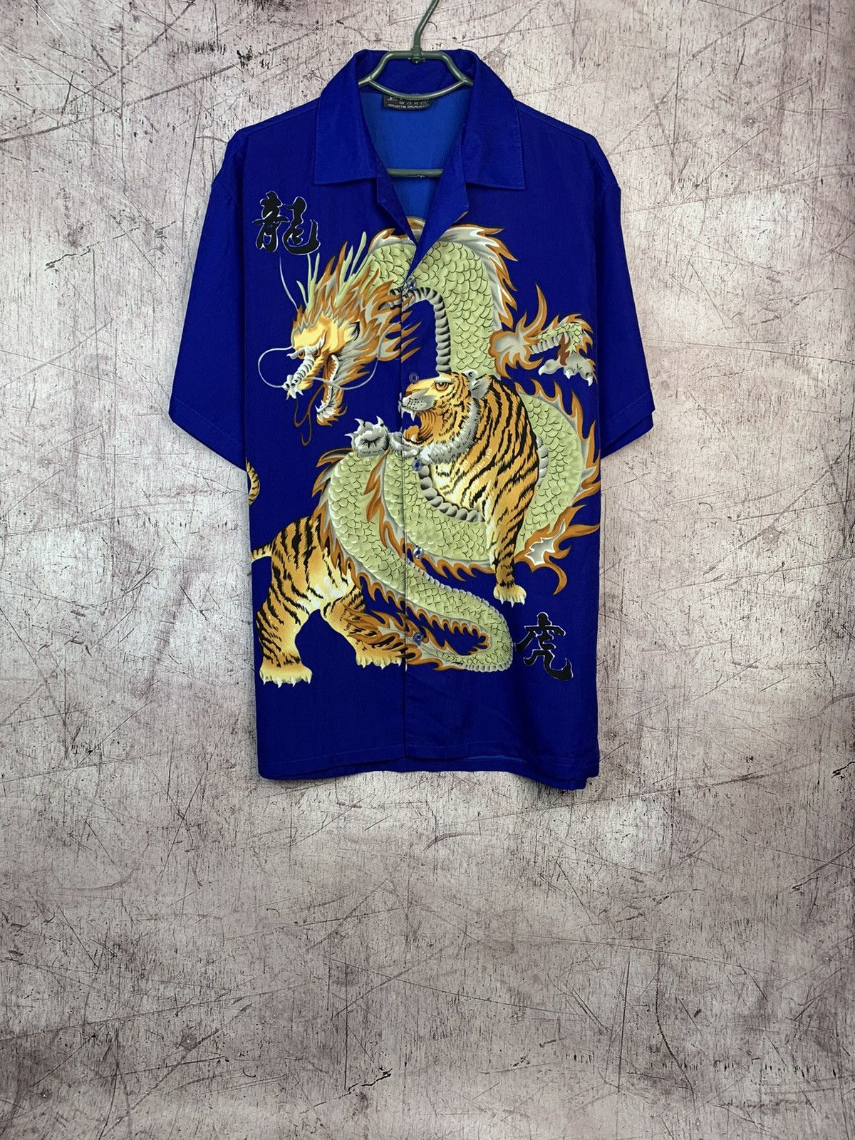 Japanese Brand Vintage Japanese Dragon Tiger Shirt Size US S / EU 44-46 / 1 - 1 Thumbnail