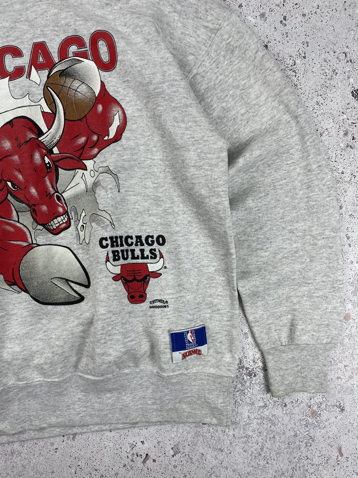 NBA × Vintage Vintage Chicago Bulls Nutmeg NBA Official Product Sweatshirt Size US XL / EU 56 / 4 - 5 Thumbnail