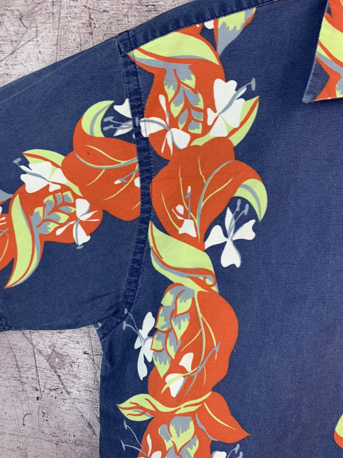 Yves Saint Laurent Vintage Yves Saint Laurent Hawaiian Mens Shirt Size US M / EU 48-50 / 2 - 8 Thumbnail