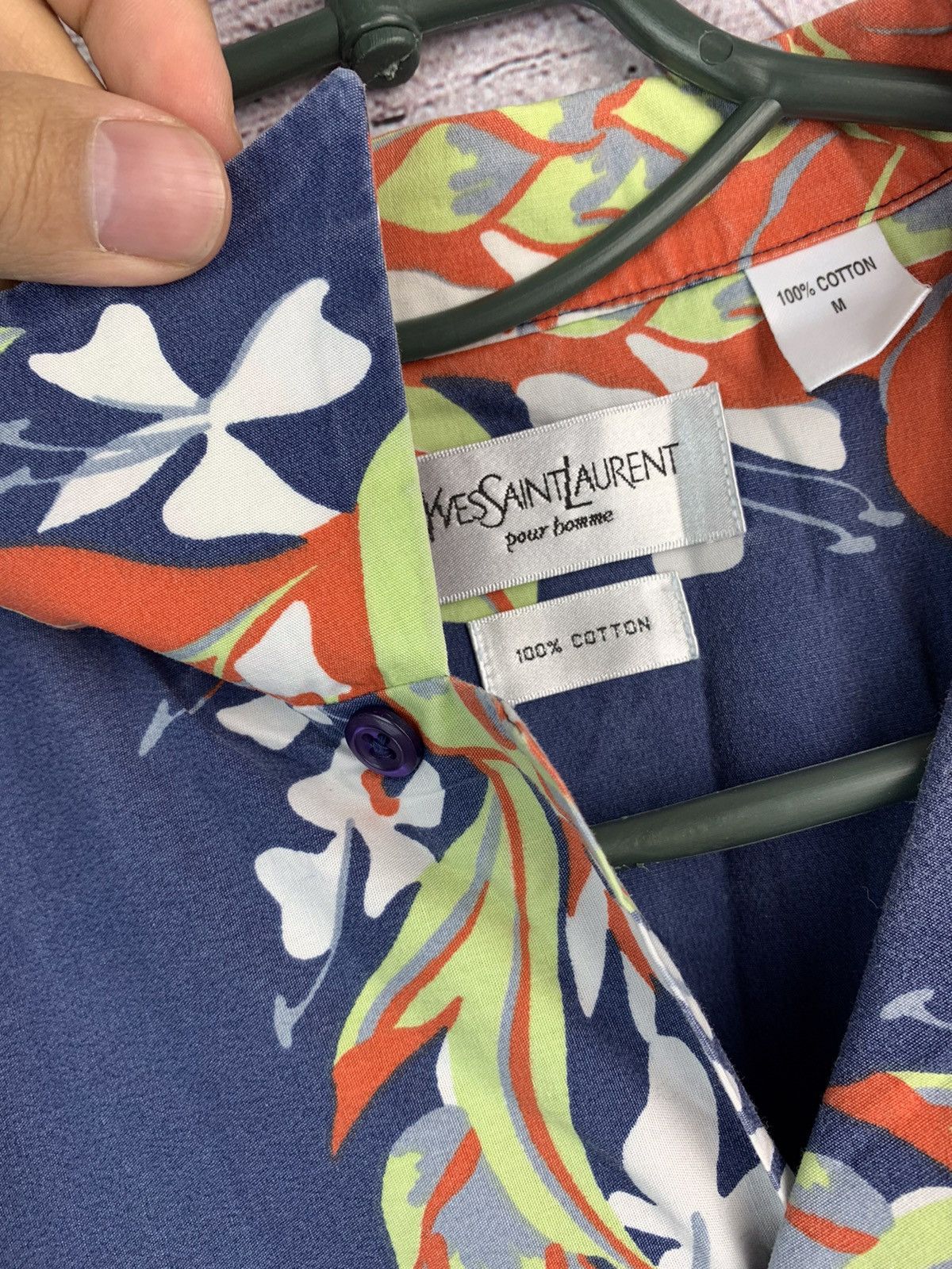 Yves Saint Laurent Vintage Yves Saint Laurent Hawaiian Mens Shirt Size US M / EU 48-50 / 2 - 5 Thumbnail