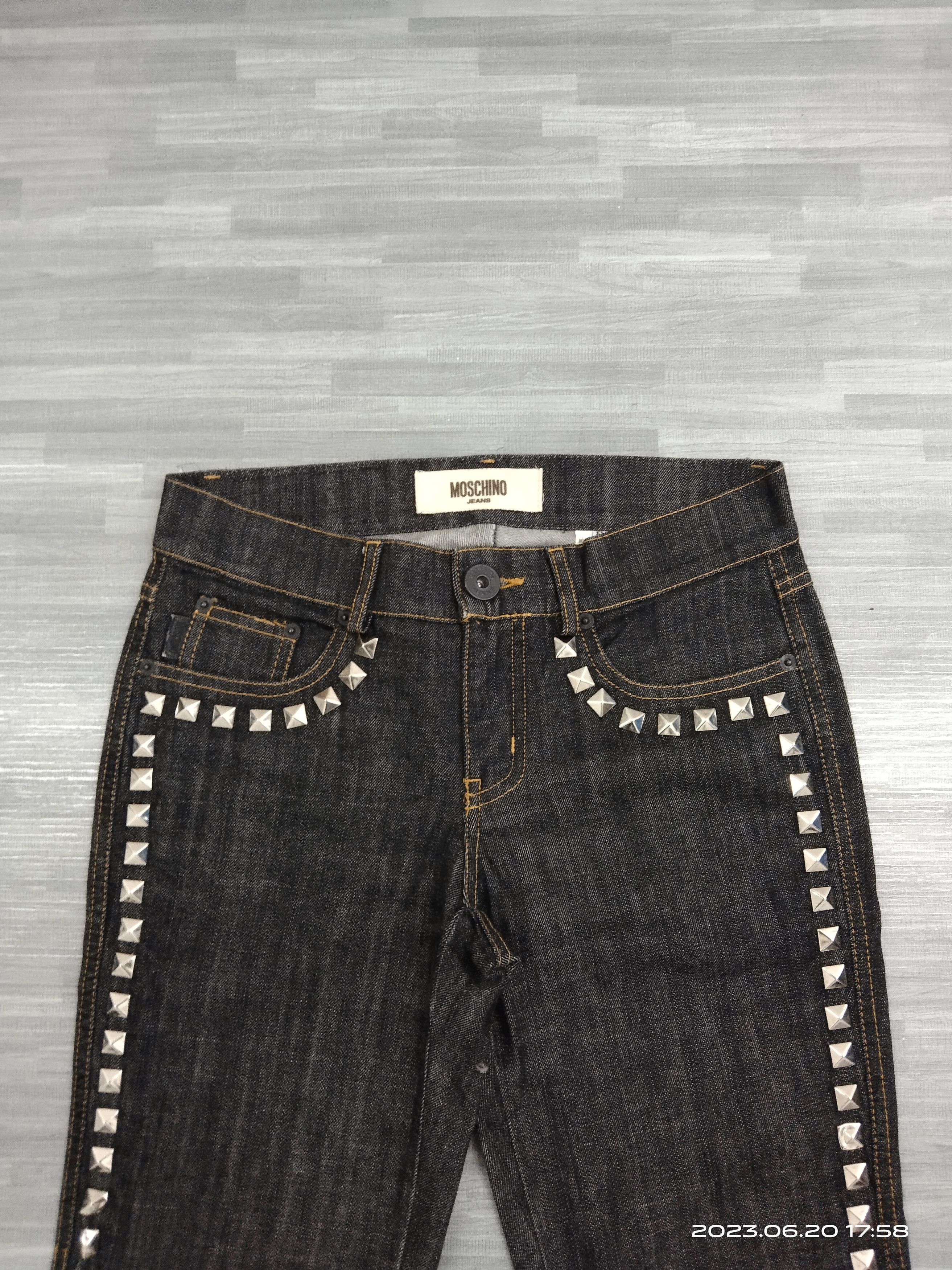 Moschino FLARE MOSCHINO STUDDED DENIM PANTS Size 27" / US 4 / IT 40 - 4 Thumbnail