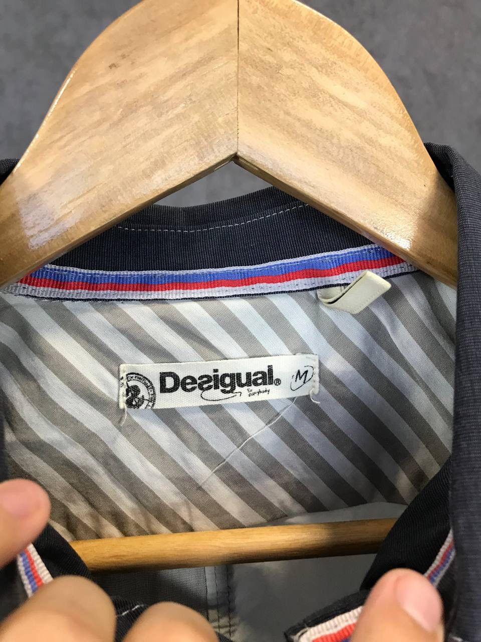 Desigual Desigual designer art shirt Size US M / EU 48-50 / 2 - 4 Thumbnail