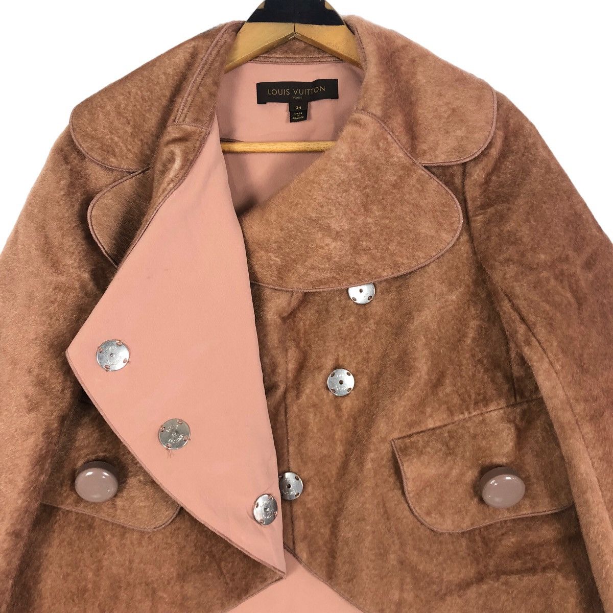 Louis Vuitton Louis Vuitton Dusty Rose Double Breasted Faux Fur Jacket Size XS / US 0-2 / IT 36-38 - 6 Thumbnail