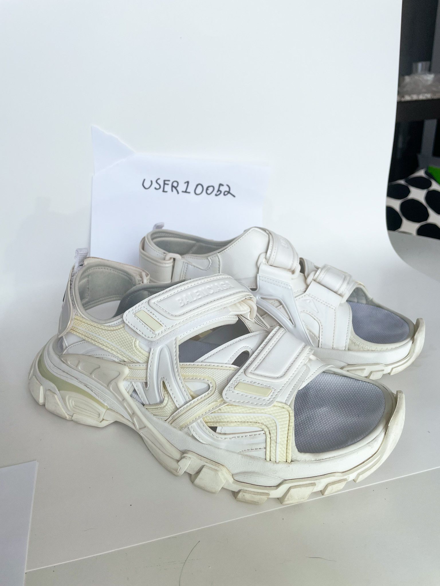 靴 BALENCIAGA Track Sandal 43 Buy Balenciaga men grey track sandals for $1,000 online on