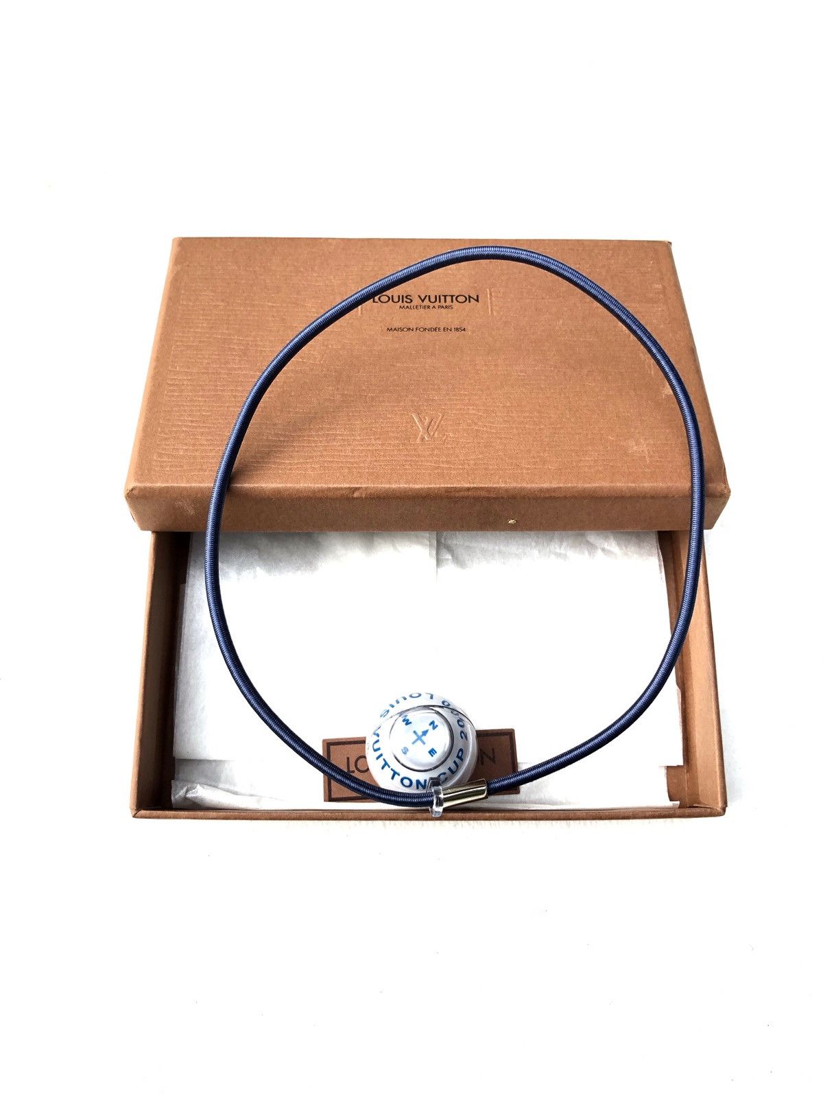 Louis Vuitton Authentic Louis Vuitton Cup 2000 Compass Necklace Size ONE SIZE - 5 Thumbnail