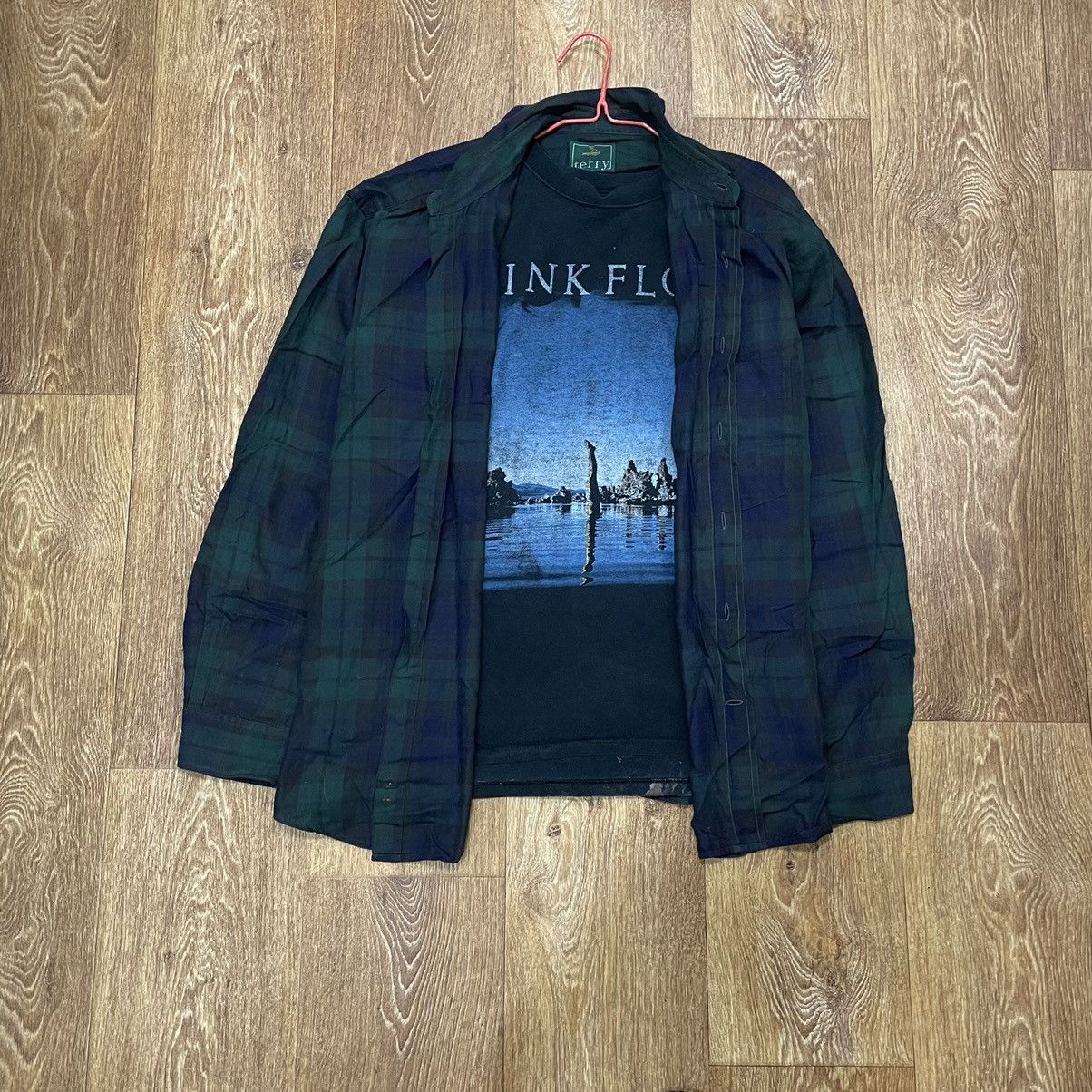 Vintage Vintage Y2K Plaid Shirt Graphic Tee Streetwear Oversized XL Size US XL / EU 56 / 4 - 1 Thumbnail