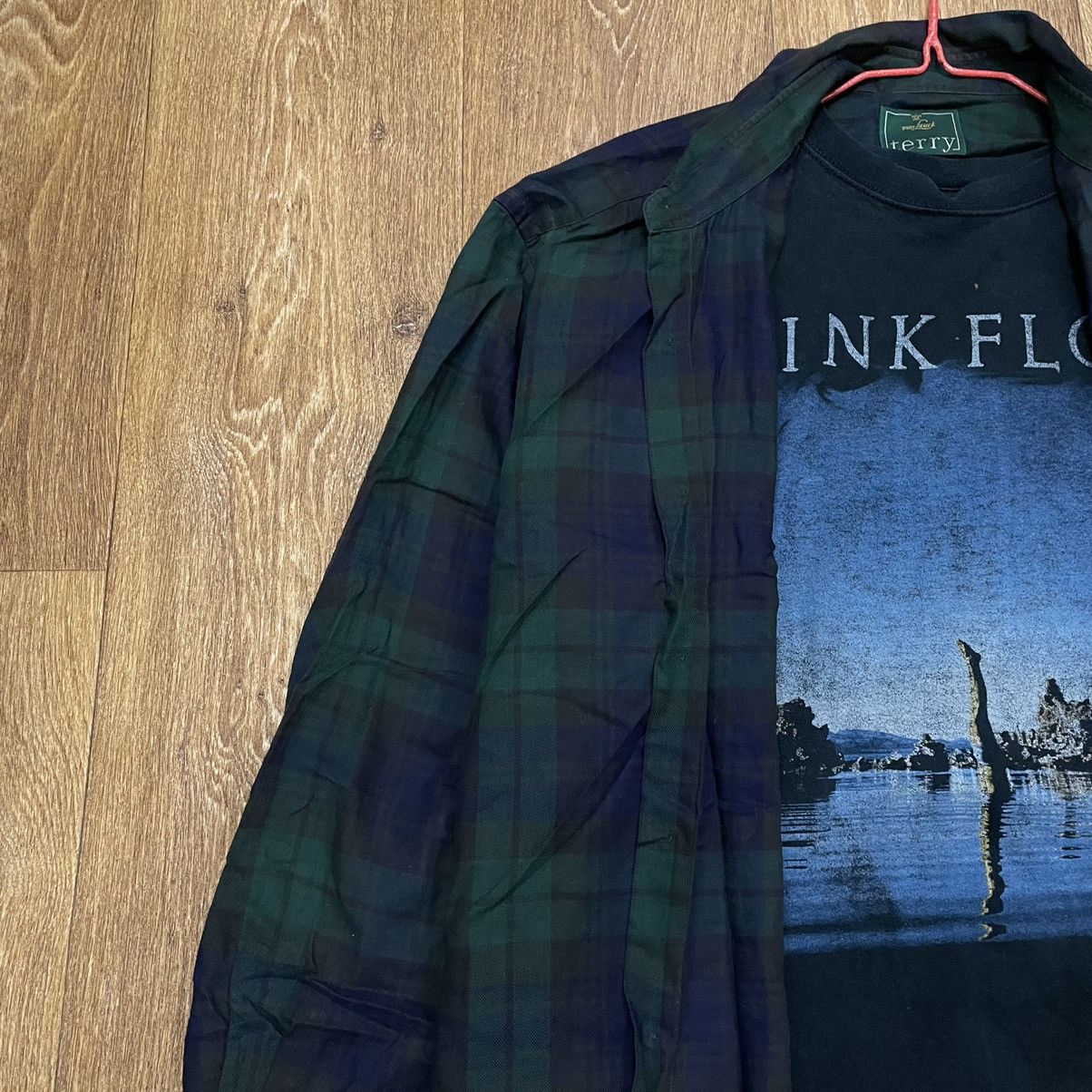 Vintage Vintage Y2K Plaid Shirt Graphic Tee Streetwear Oversized XL Size US XL / EU 56 / 4 - 4 Thumbnail
