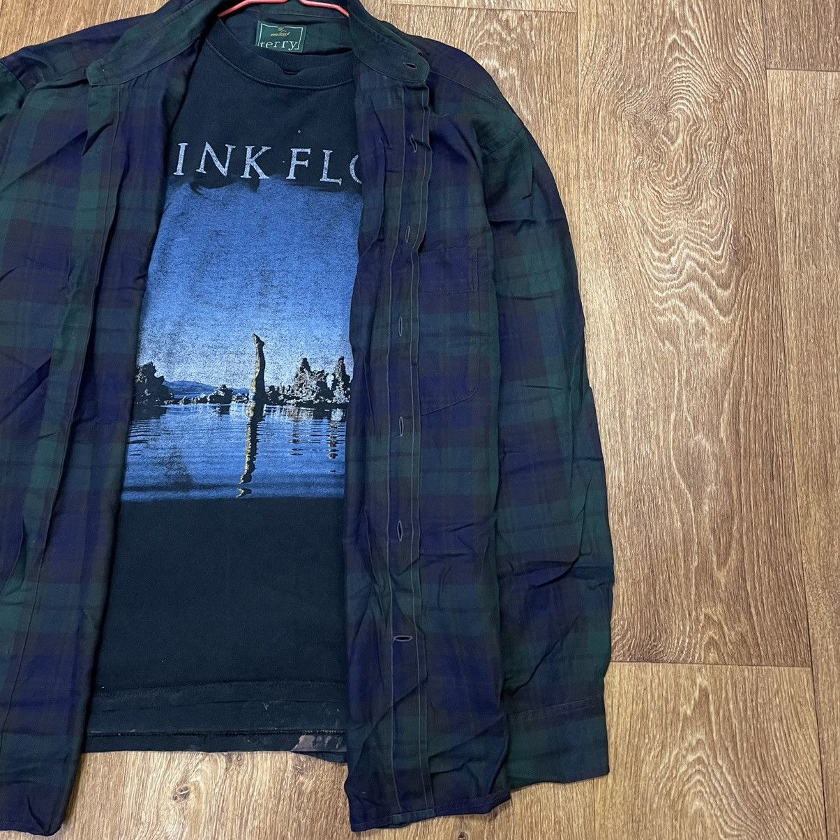 Vintage Vintage Y2K Plaid Shirt Graphic Tee Streetwear Oversized XL Size US XL / EU 56 / 4 - 2 Thumbnail