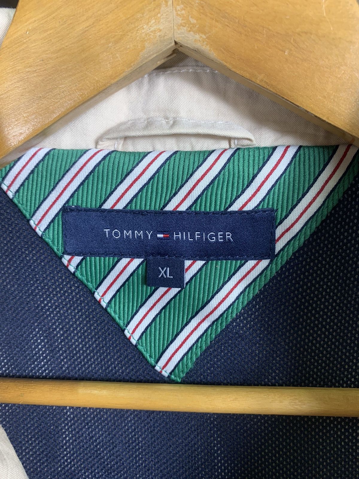Tommy Hilfiger Vintage Tommy Hilfiger Jacket Size US XL / EU 56 / 4 - 6 Thumbnail