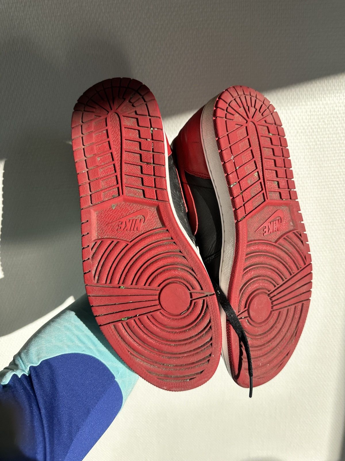 Jordan Brand Jordan 1 "Banned" 2016 Size US 10.5 / EU 43-44 - 3 Thumbnail