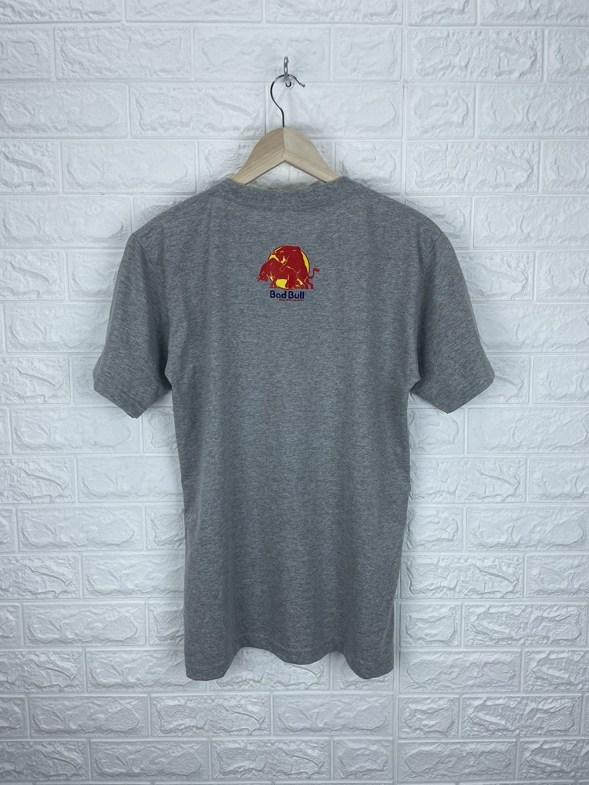 Vintage Vintage Y2k Bad Bull parody Red Bull big printed Size US M / EU 48-50 / 2 - 6 Thumbnail