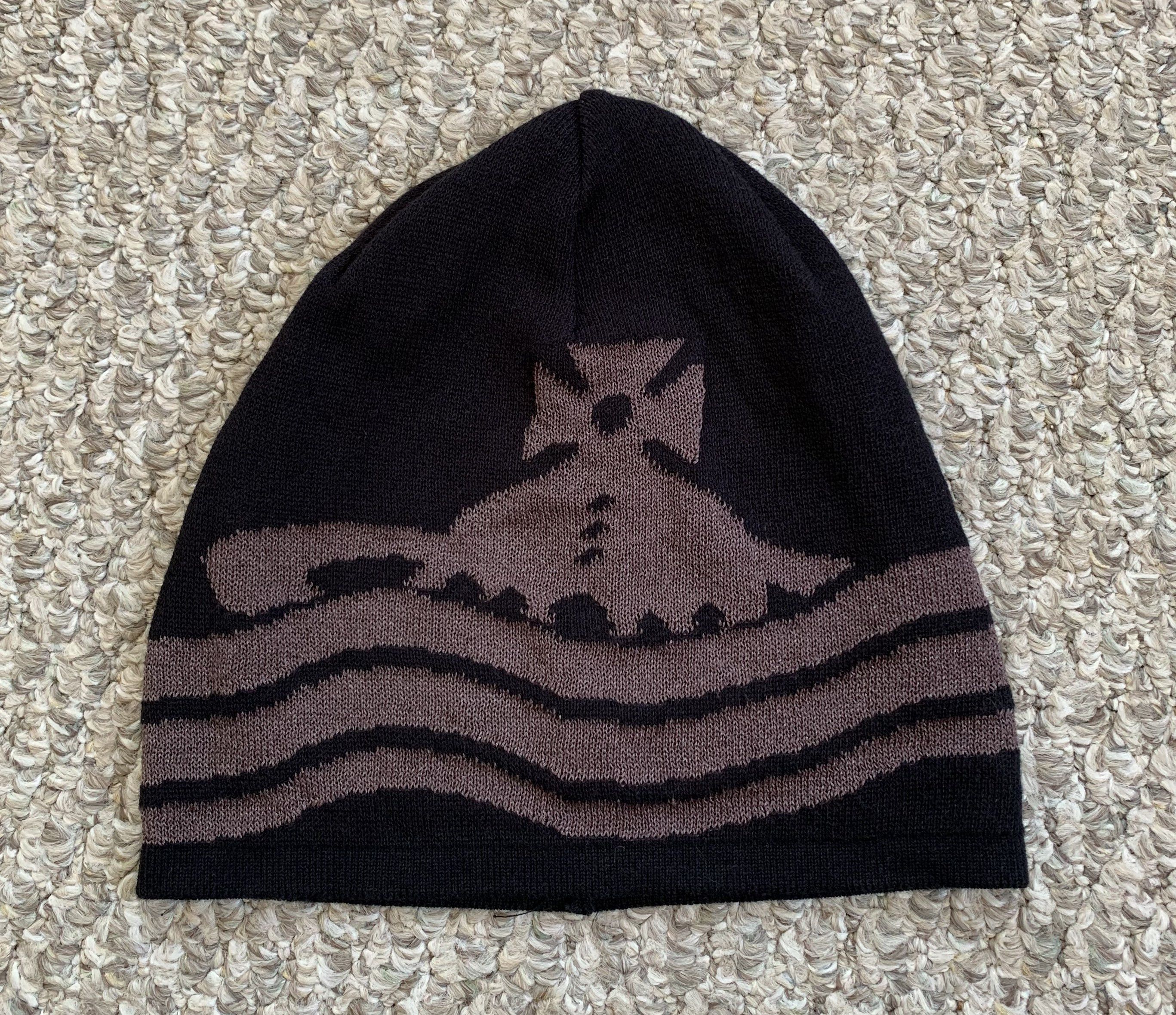 image of Vivienne Westwood Wavy Orb Knit Beanie in Black, Men's