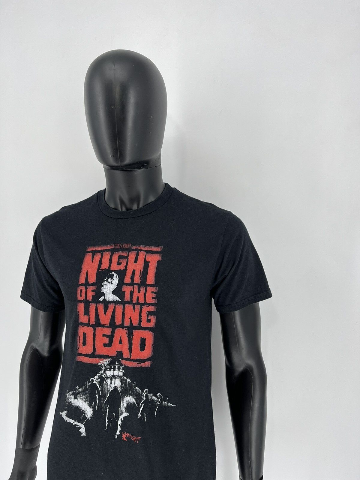 Other Vintage Y2K Night Of The Living Dead tshirt Size US M / EU 48-50 / 2 - 5 Thumbnail