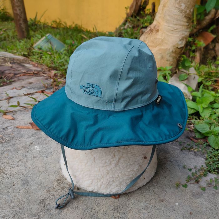The North Face Vintage THE NORTH FACE Goretex Quick Dry Bucket Hat