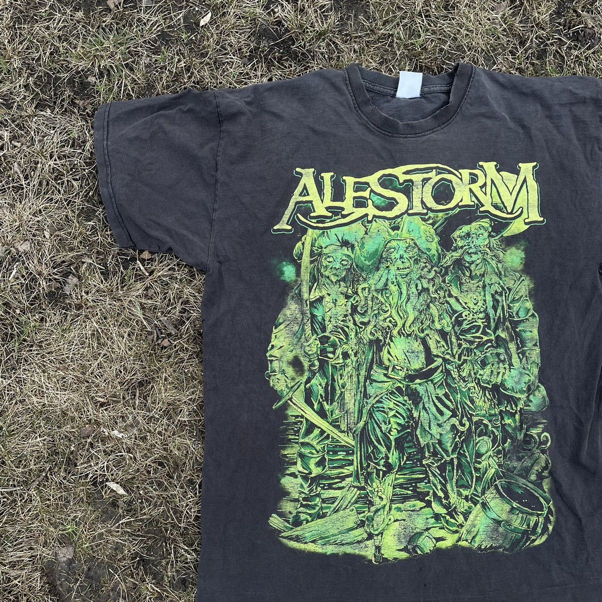 Vintage Vintage 90s Alestorm Graphic Tee Faded Black Metal Grunge M Size US M / EU 48-50 / 2 - 4 Thumbnail
