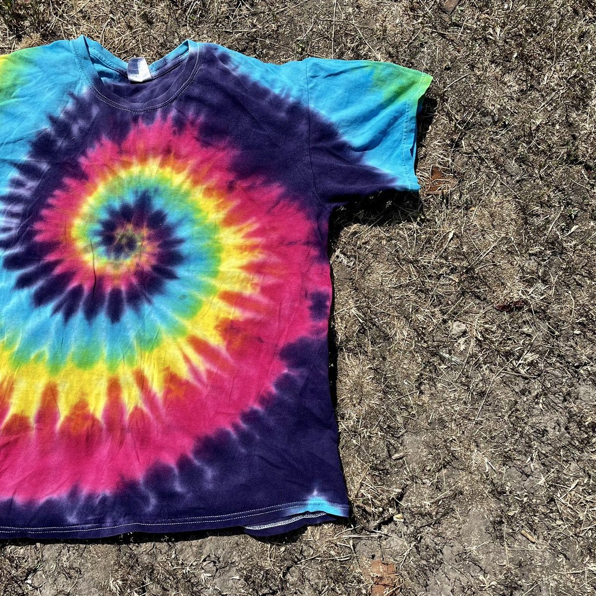 Vintage Vintage Y2K Tie Dye Faded Graphic Tee Rave Streetwear Slim L Size US L / EU 52-54 / 3 - 2 Thumbnail