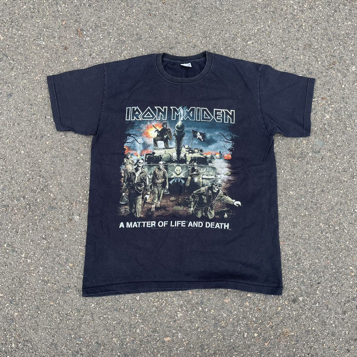 Vintage Vintage Y2K Iron Maiden Band Graphic Tee Faded Black Nylon M Size US M / EU 48-50 / 2 - 1 Thumbnail