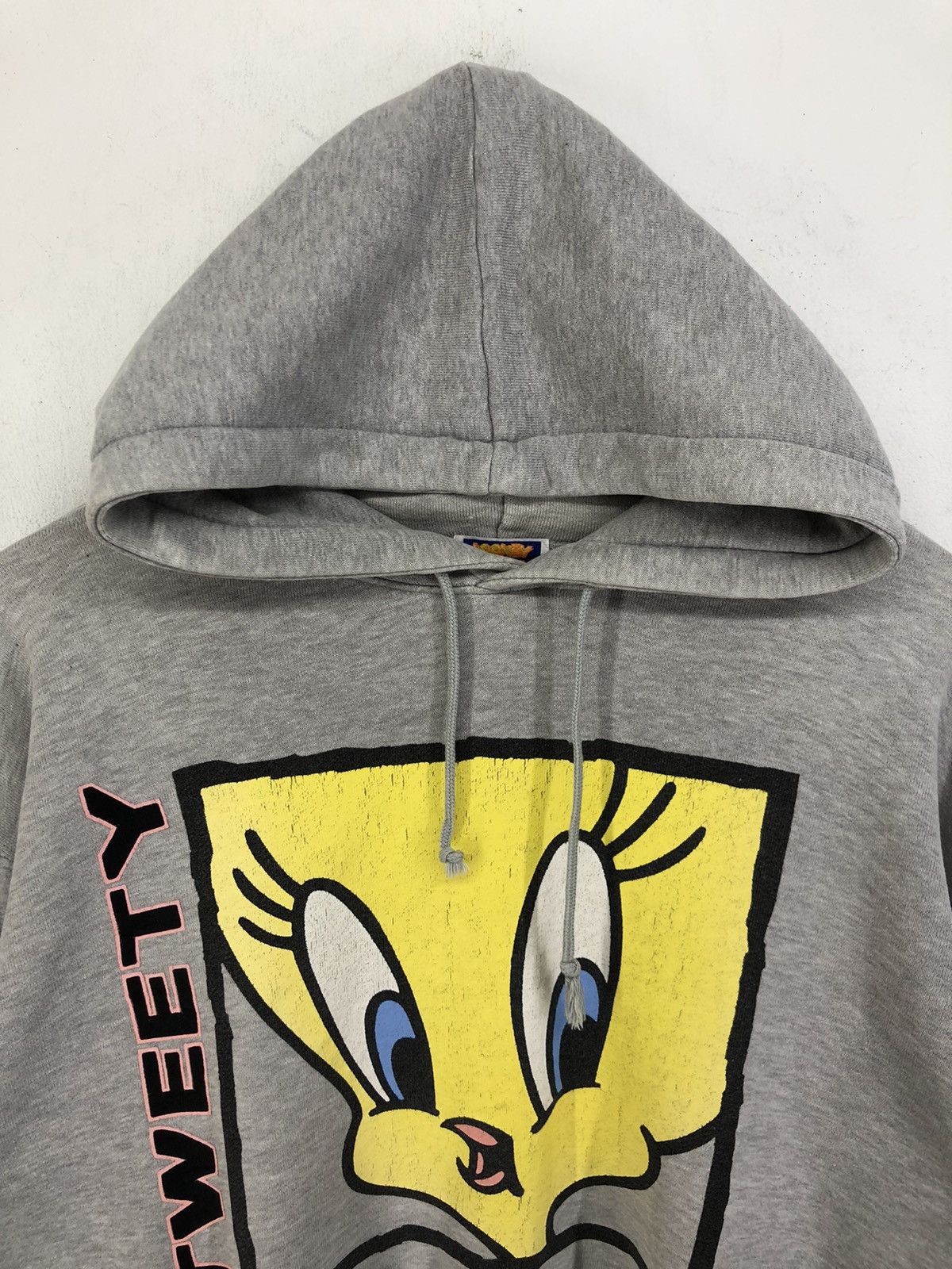 Warner Bros Vintage Tweety Big Logo Distressed Hoodie Size US M / EU 48-50 / 2 - 3 Thumbnail