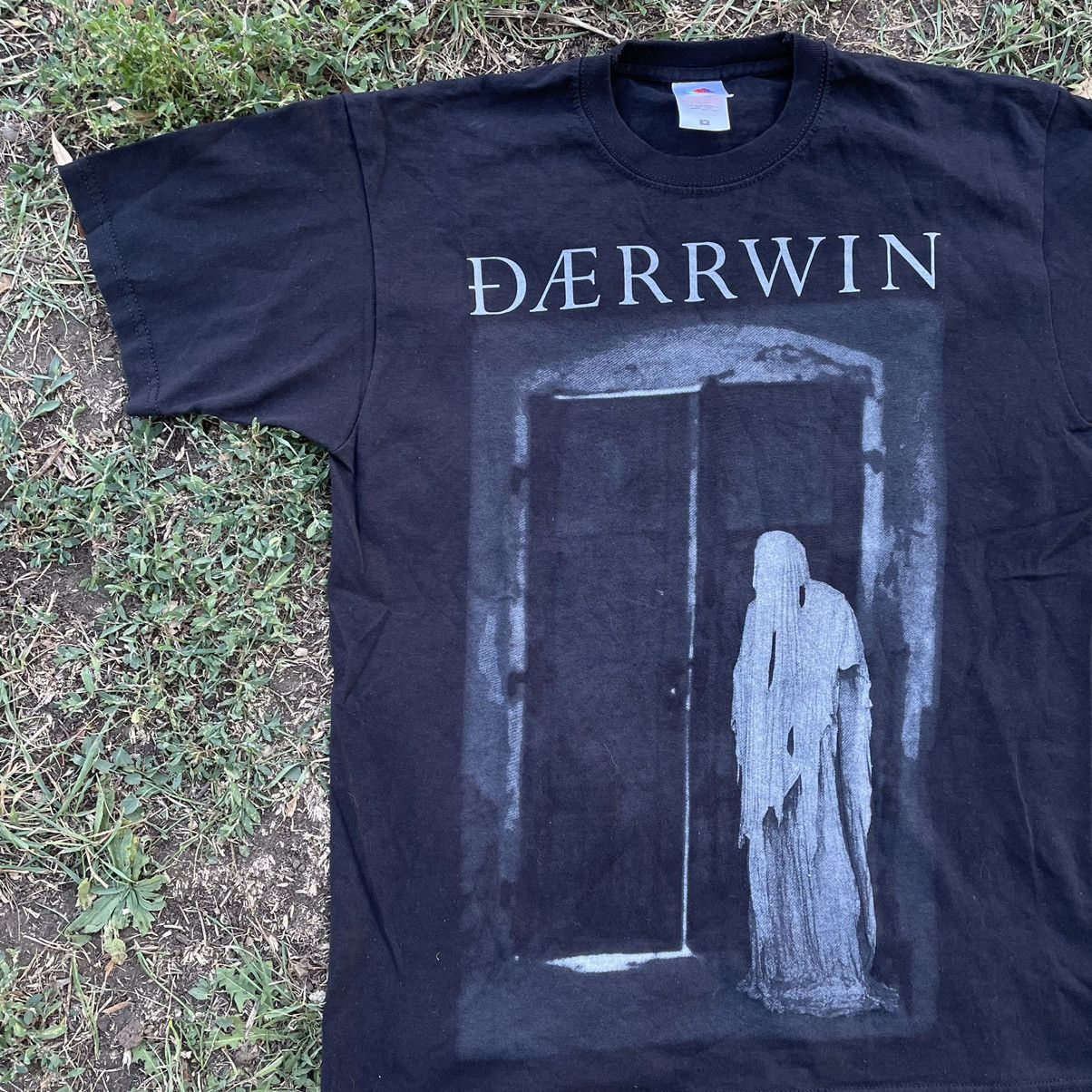 Vintage Vintage Y2K Daerwin Faded Black Graphic Tee Horror Grunge M Size US M / EU 48-50 / 2 - 3 Thumbnail