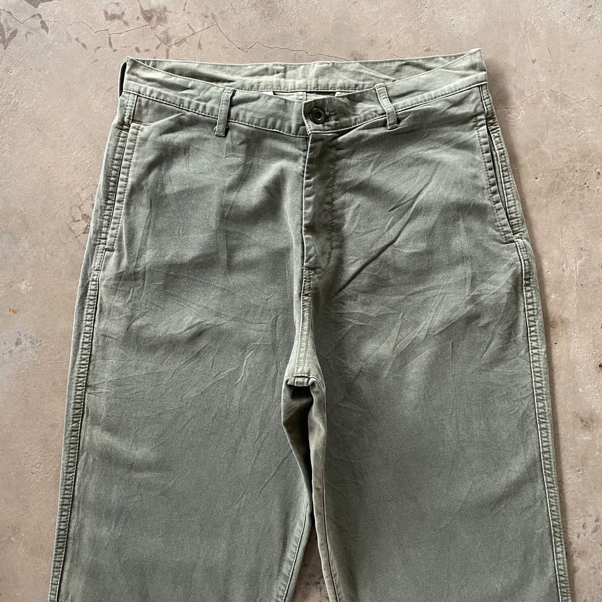 Japanese Brand Vintage Deep Blue Faded Trousers Back Buckle Casual Pants Size US 32 / EU 48 - 2 Thumbnail
