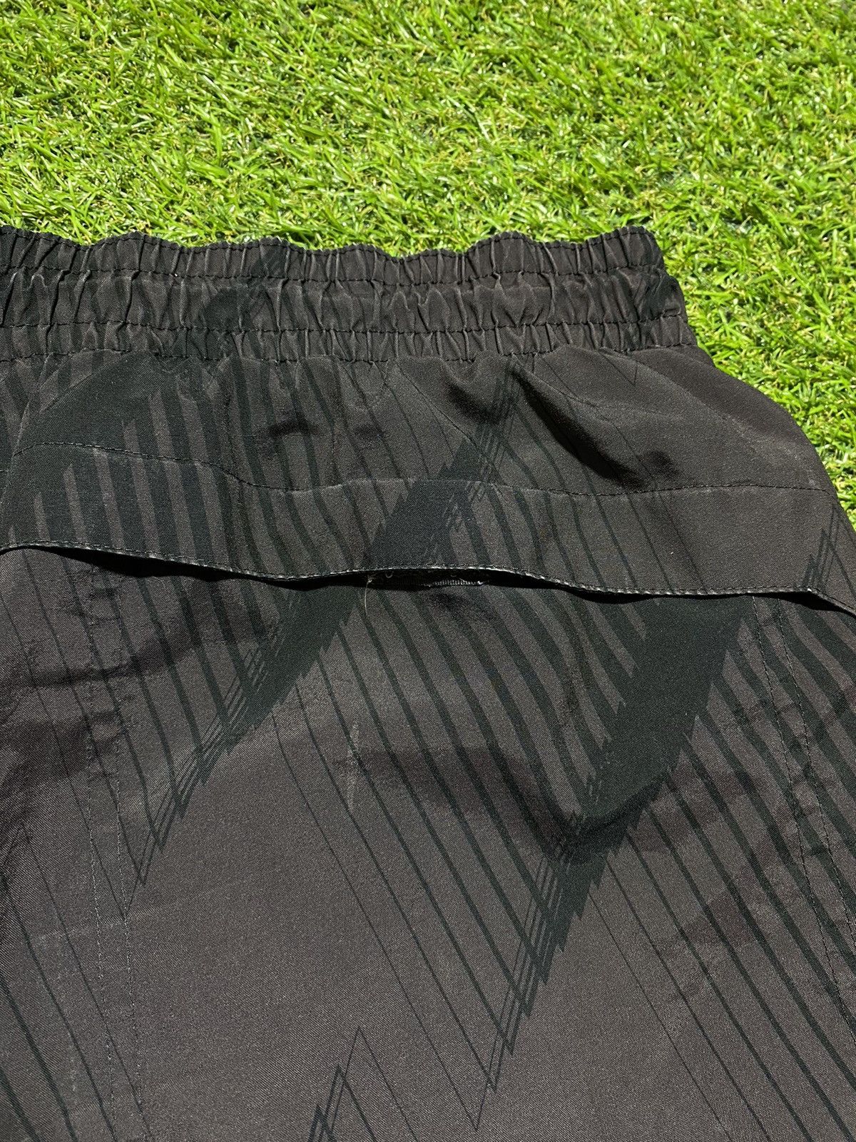 Nike Vintage Nike shorts streetwear swoosh casual y2k size M Size US 32 / EU 48 - 5 Thumbnail