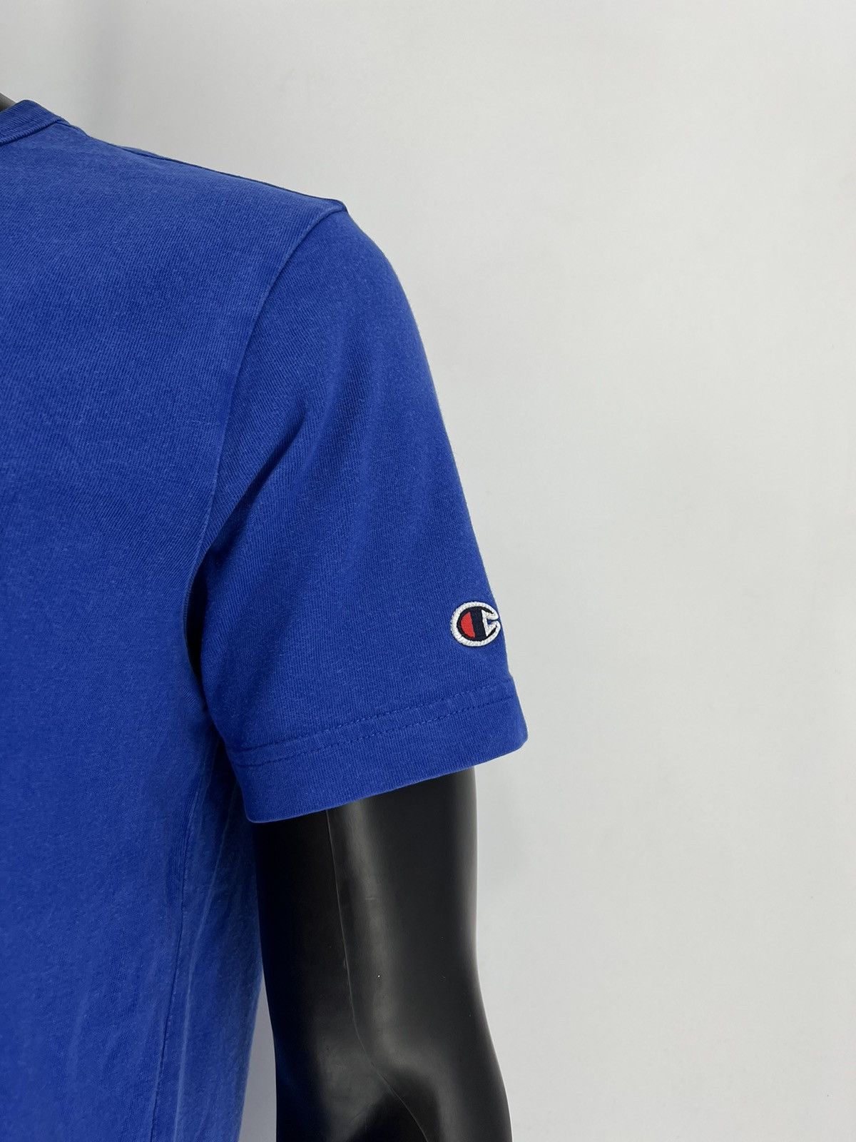 Champion VINTAGE Y2K CHAMPION BIG LOGO NICE DESIGN TSHIRT HIP HOP RAP Size US M / EU 48-50 / 2 - 8 Thumbnail