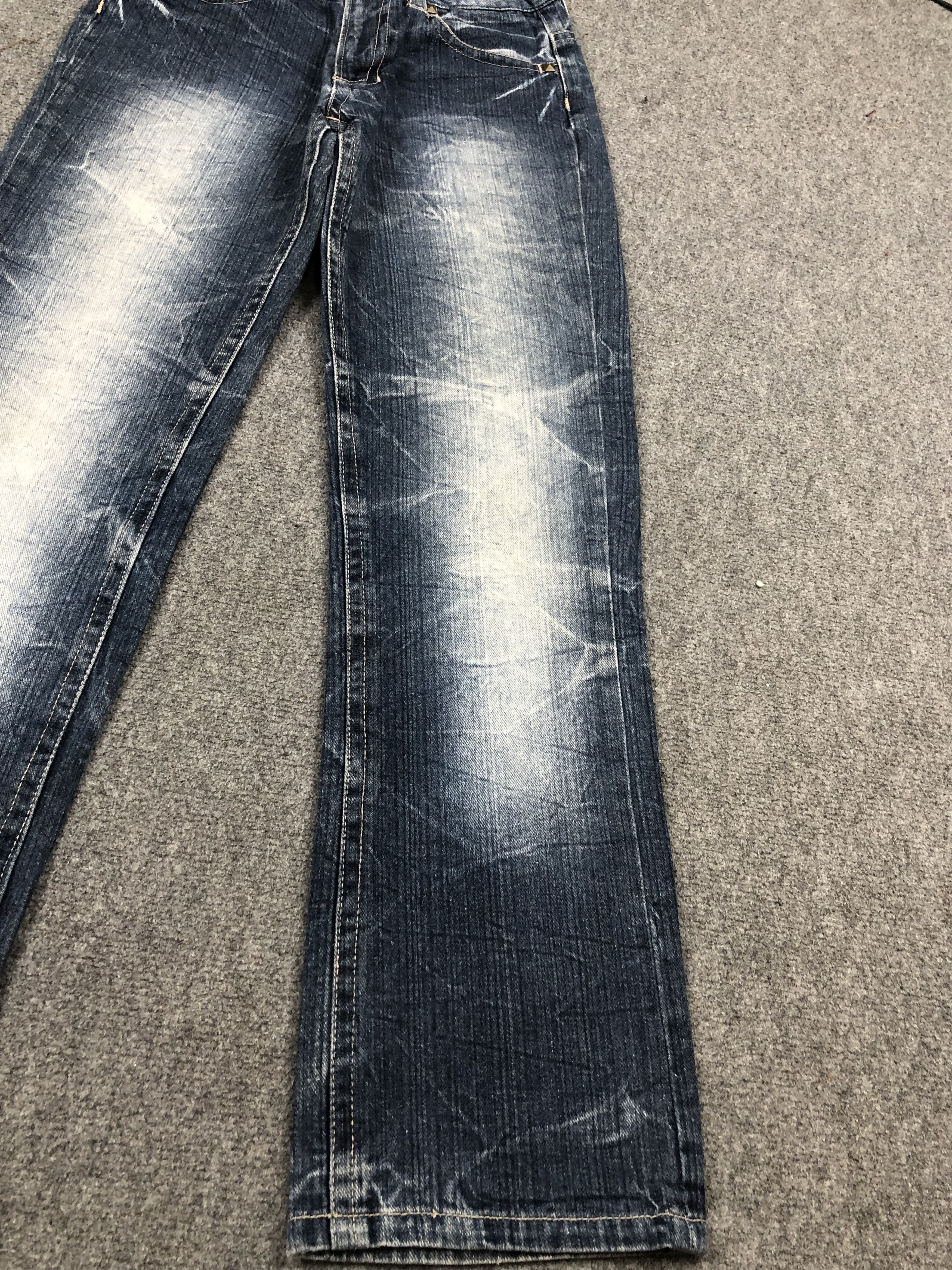 Japanese Brand Vintage Japanese Brand Faded Blue Jeans DP2406 Size US 26 / EU 42 - 13 Thumbnail